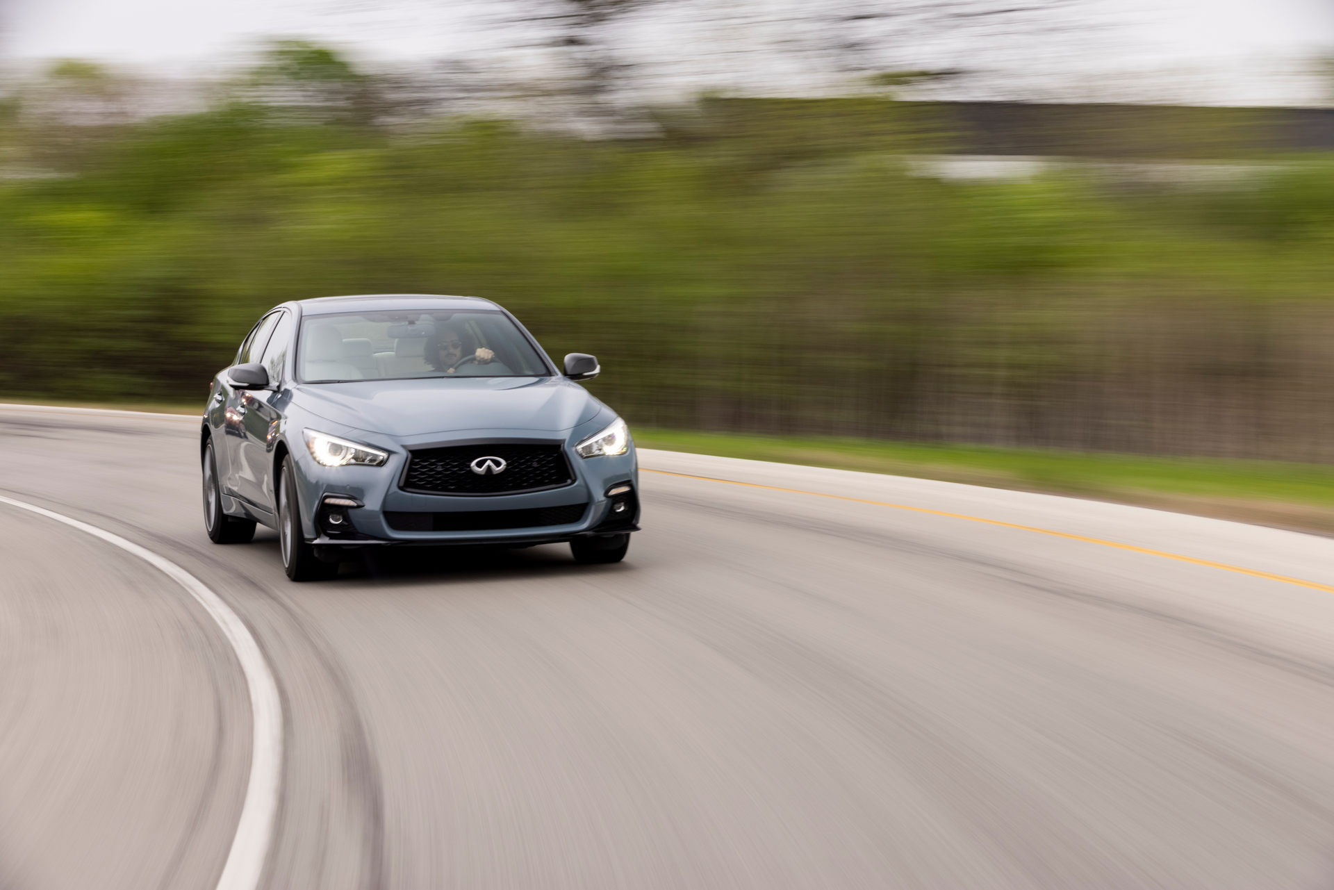 2022 Infiniti Q50 Comes With Wireless Apple CarPlay, Starts At $42,100