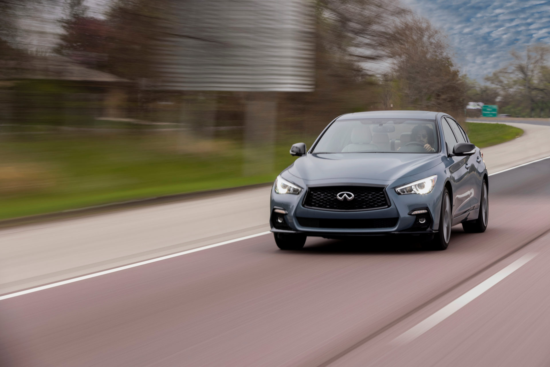 2022 Infiniti Q50 Comes With Wireless Apple CarPlay, Starts At $42,100