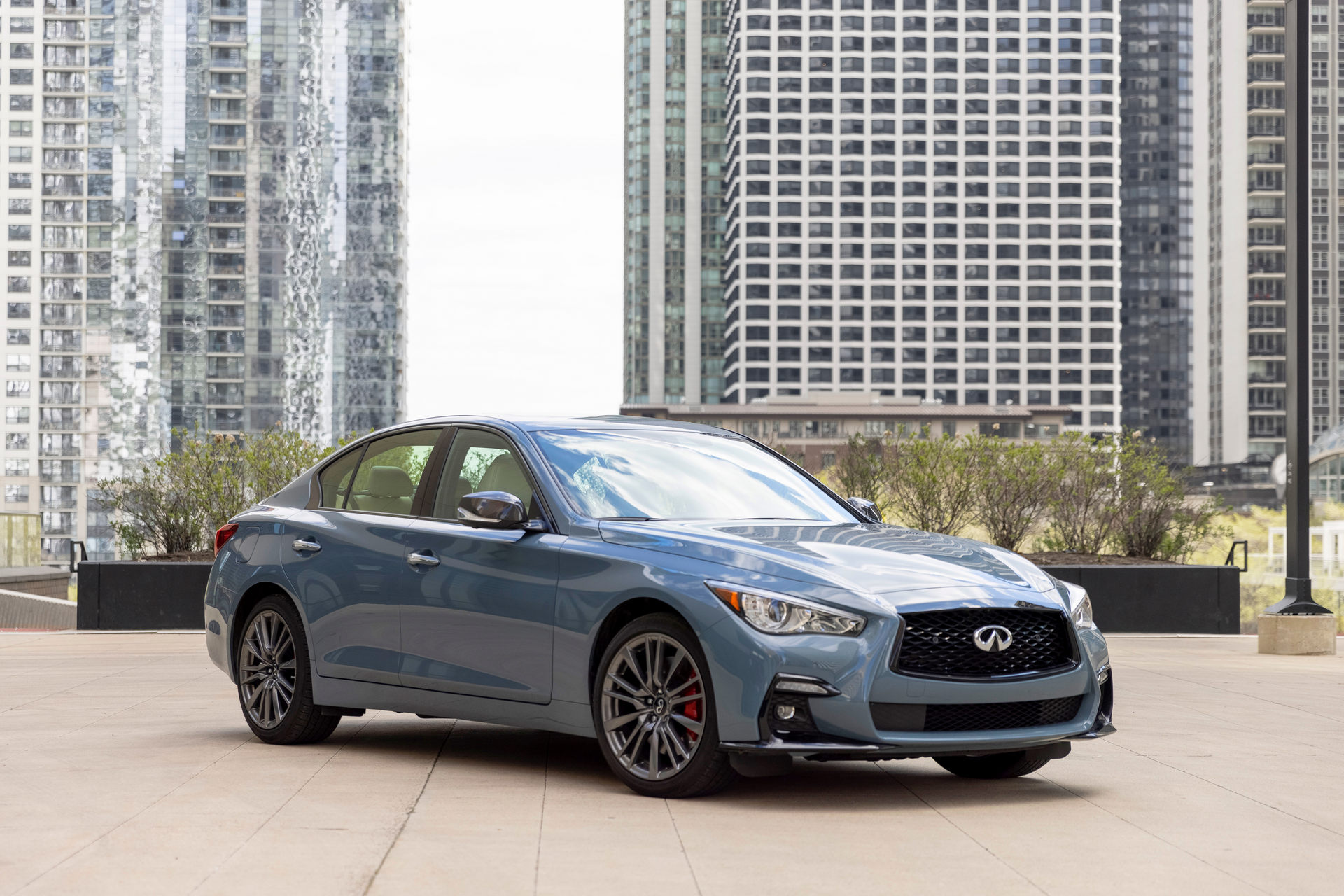 2022 Infiniti Q50 Comes With Wireless Apple CarPlay, Starts At $42,100
