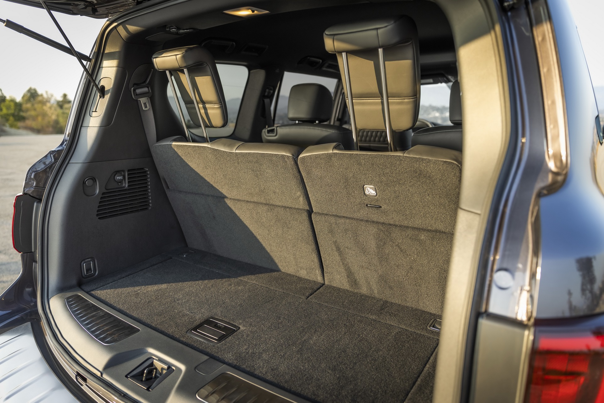 2022 Infiniti QX80 With New 12.3-Inch Infotainment Starts At $71,995