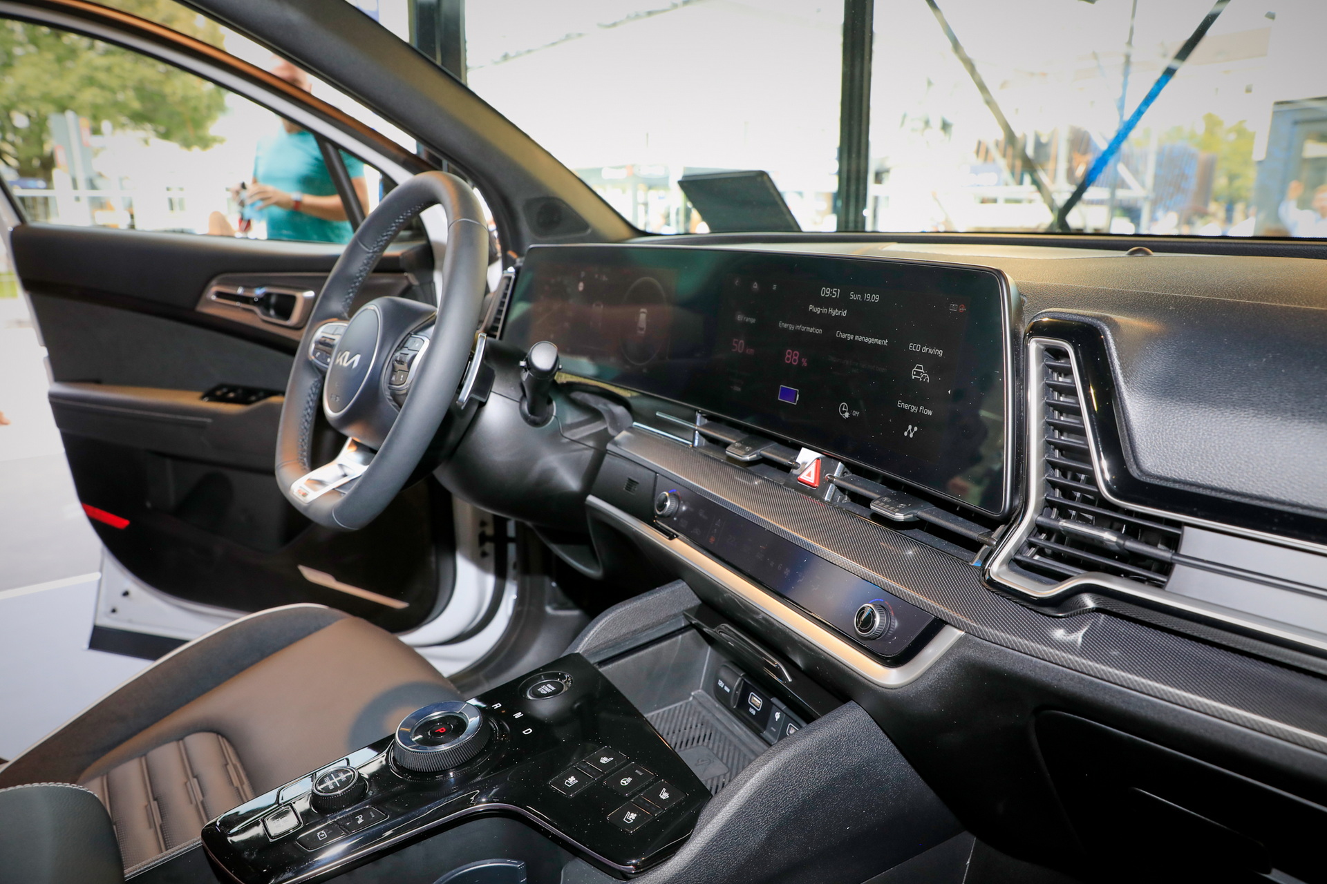 Take A Look At Europe’s Shorter 2022 Kia Sportage GT-Line