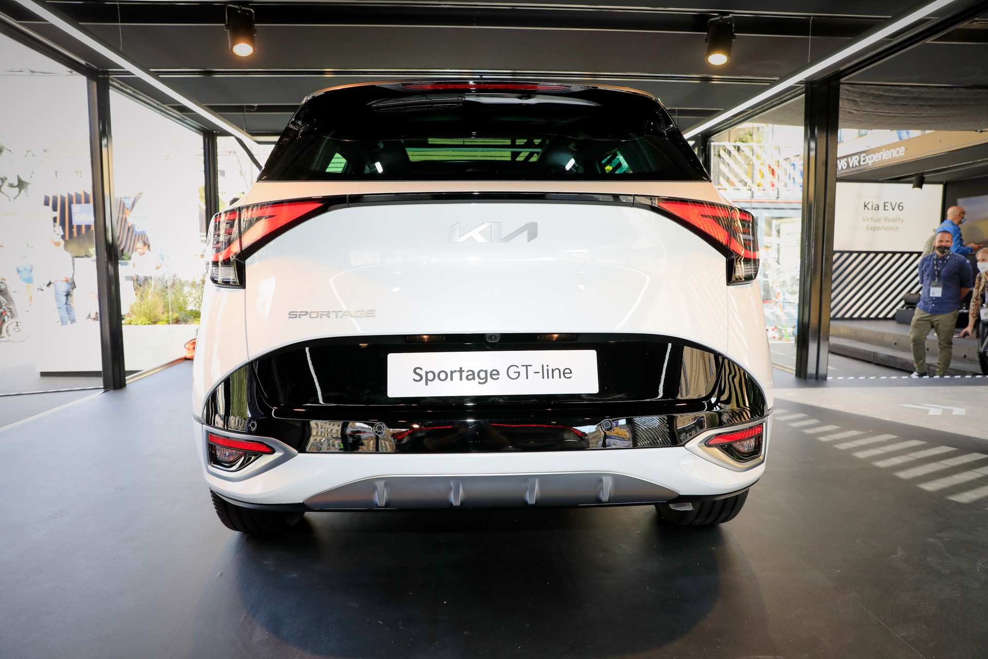 Take A Look At Europe’s Shorter 2022 Kia Sportage GT-Line