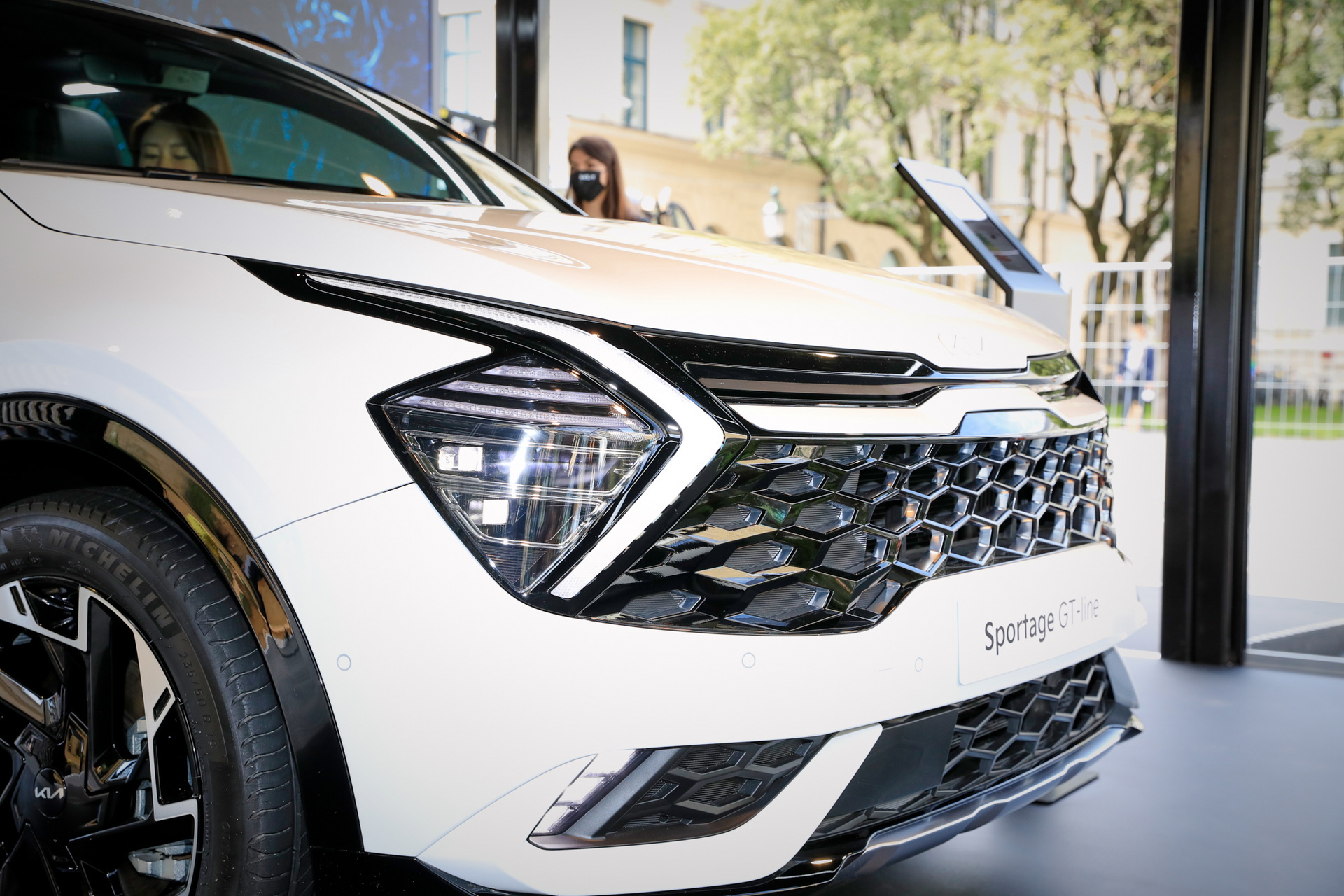 Take A Look At Europe’s Shorter 2022 Kia Sportage GT-Line