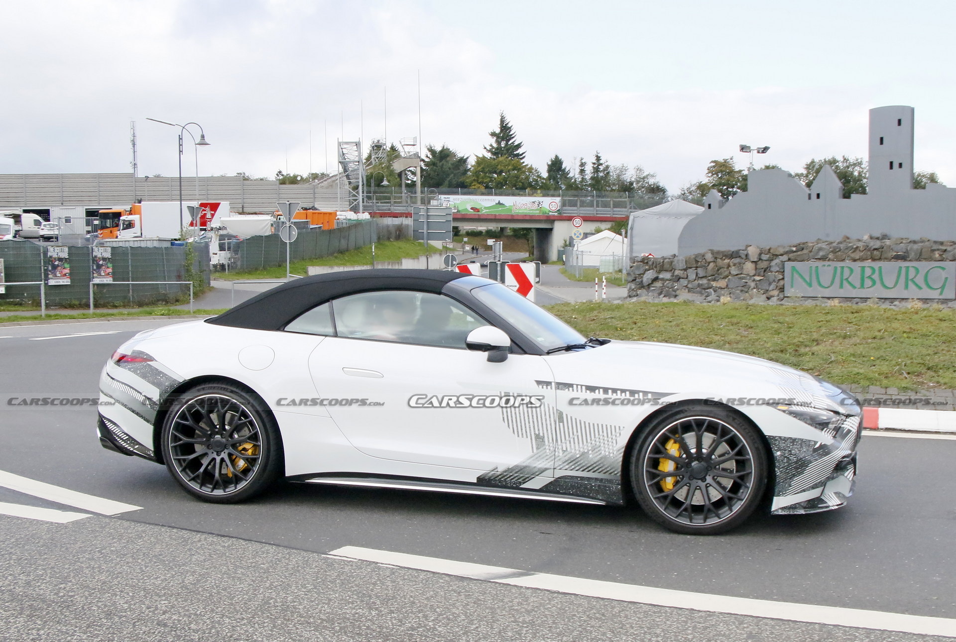 2022 Mercedes SL Roadster Snapped At Secret Event Ahead of Oct 20 Release