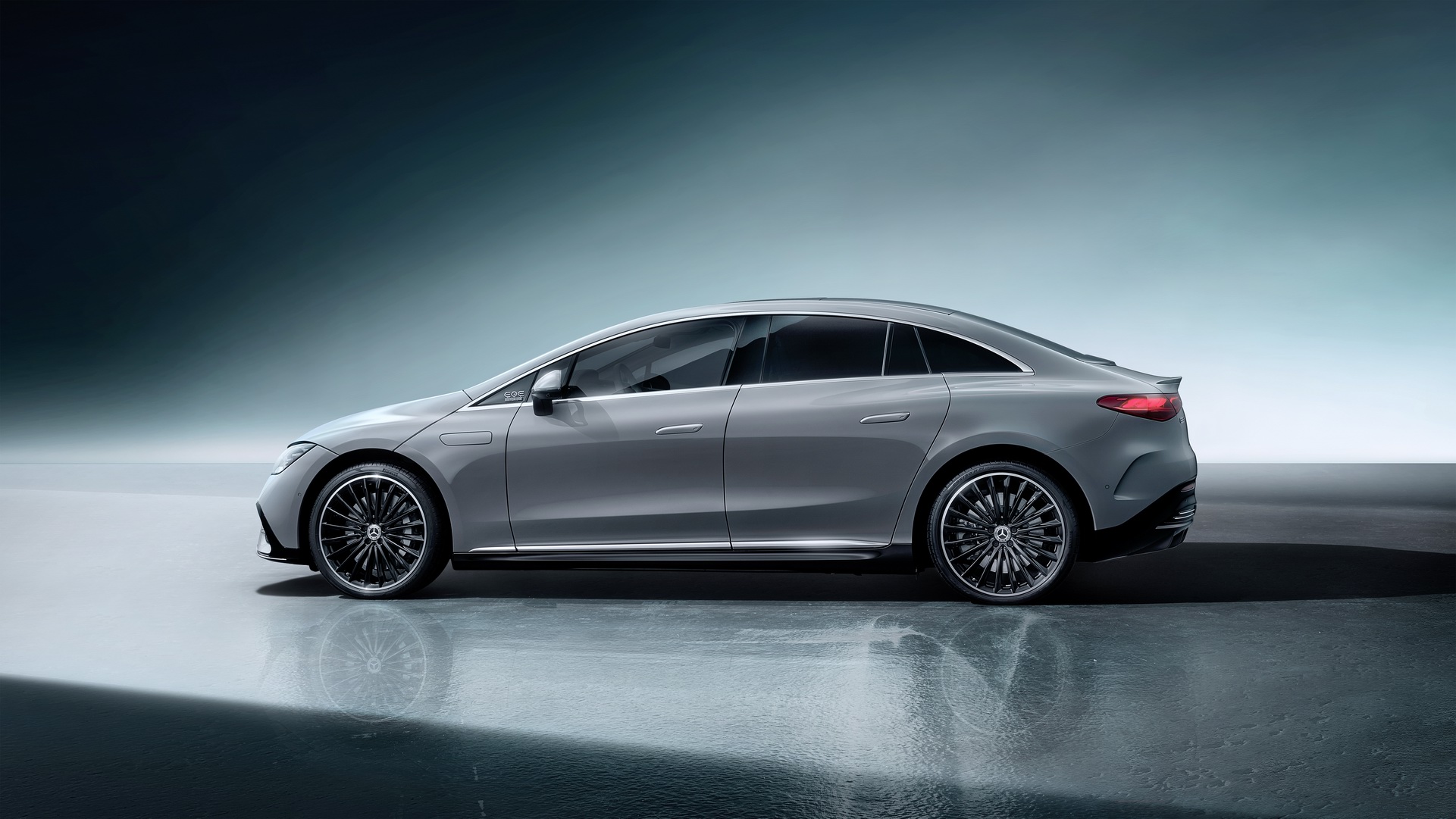 2023 Mercedes-Benz EQE Sedan Is The E-Class Of The Electric Age That’s Coming For Tesla
