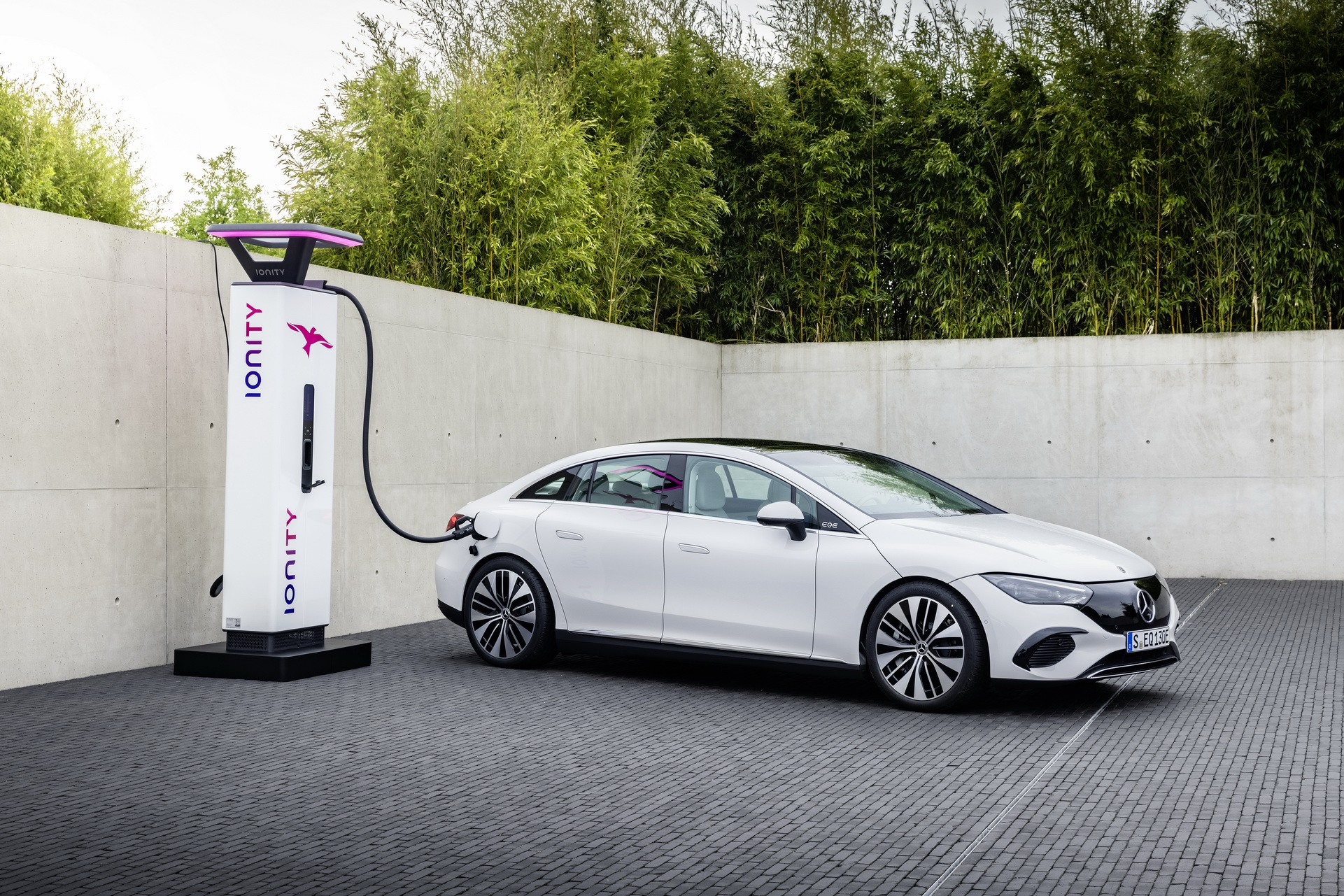 2023 Mercedes-Benz EQE Sedan Is The E-Class Of The Electric Age That’s Coming For Tesla