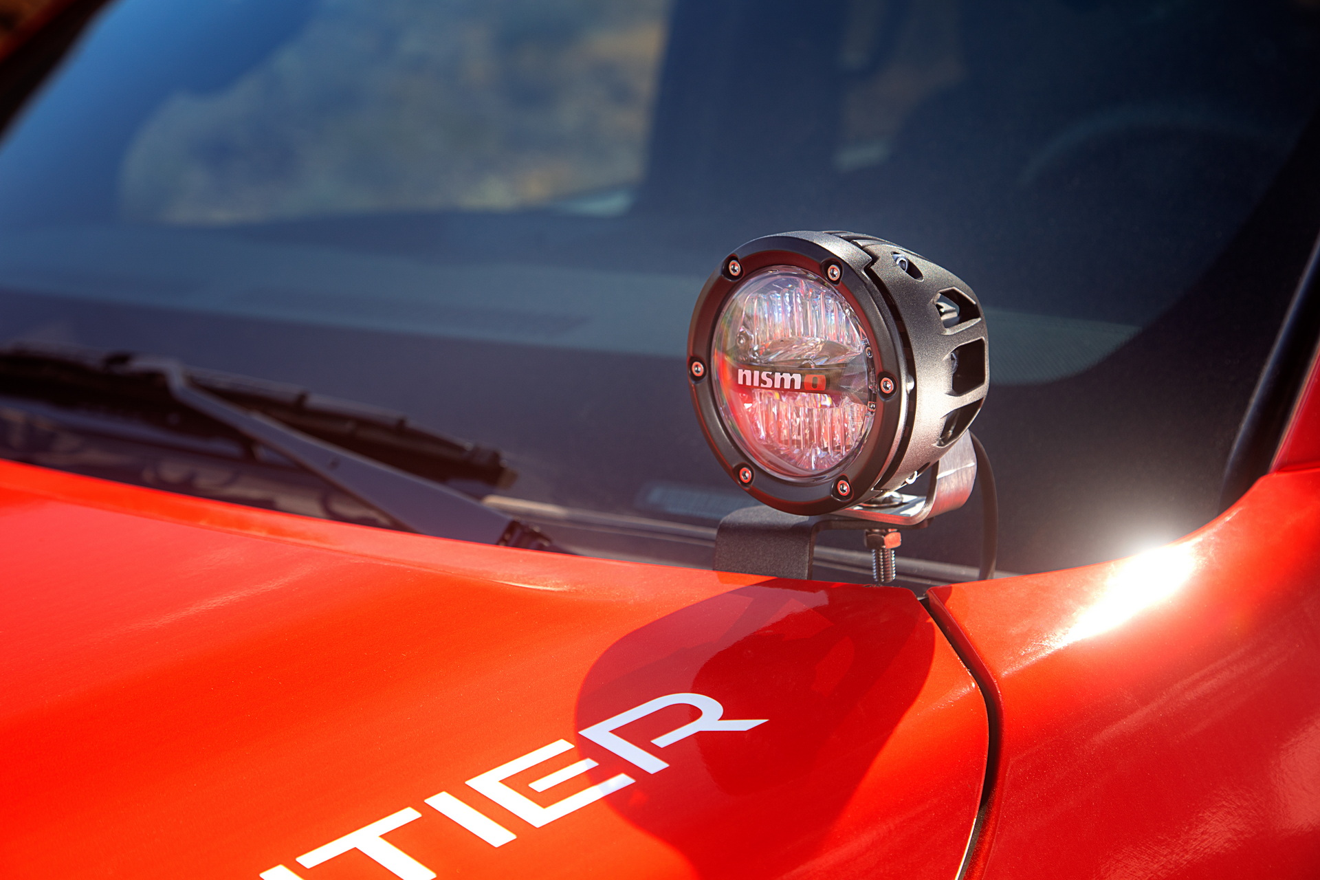 Nissan Enters Rebelle Rally With 2022 Frontier Inspired By 1980s Nissan Hardbody Off-Roading Champ