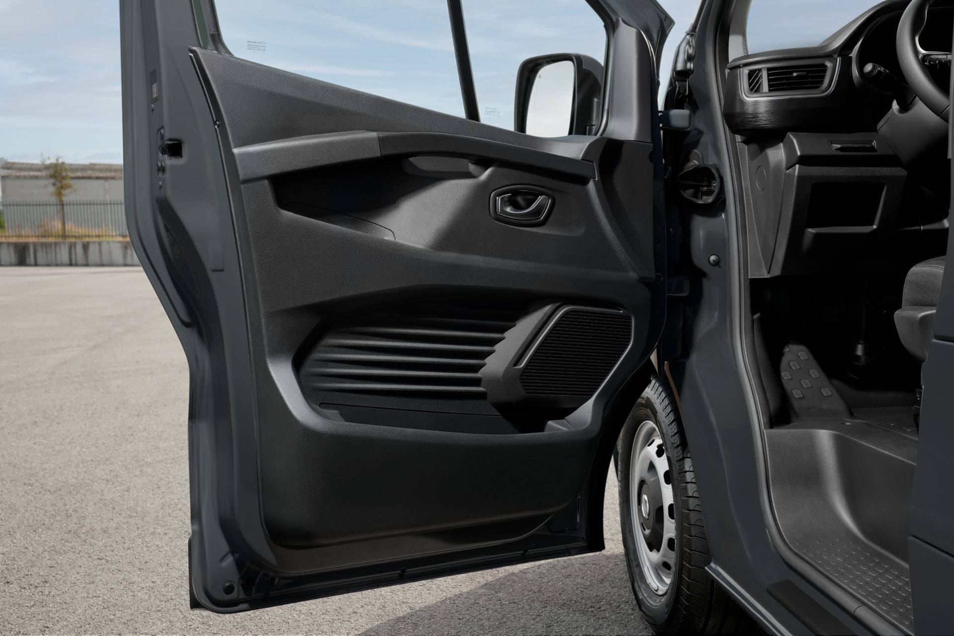 Nissan Replaces NV200 And e-NV200 With All-New Townstar, Updates The Rest Of Its LCV Range