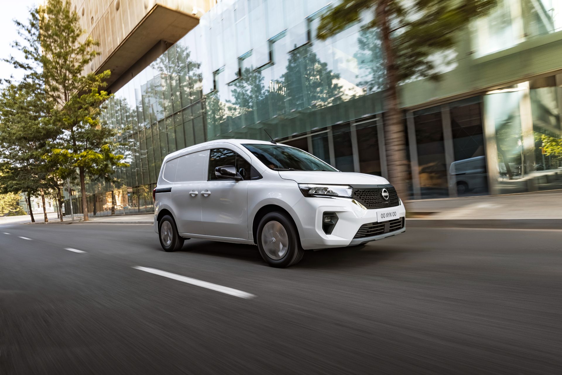 Nissan Replaces NV200 And e-NV200 With All-New Townstar, Updates The Rest Of Its LCV Range