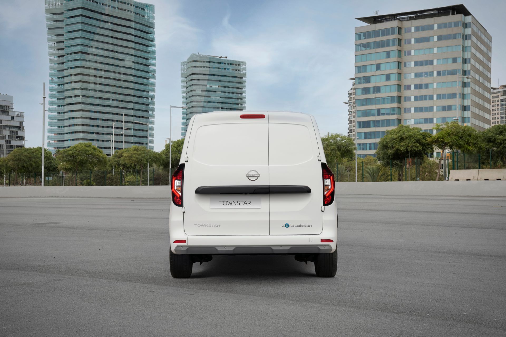 Nissan Replaces NV200 And e-NV200 With All-New Townstar, Updates The Rest Of Its LCV Range