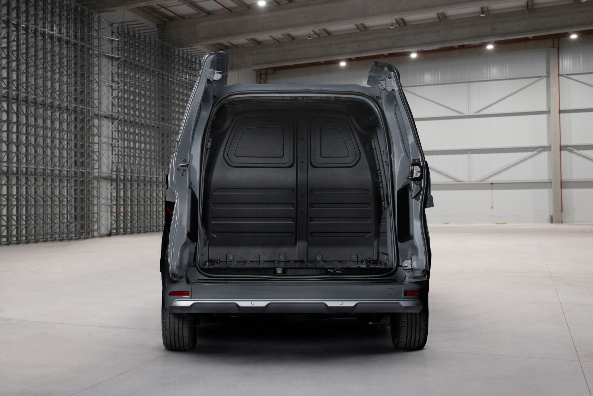 Nissan Replaces NV200 And e-NV200 With All-New Townstar, Updates The Rest Of Its LCV Range