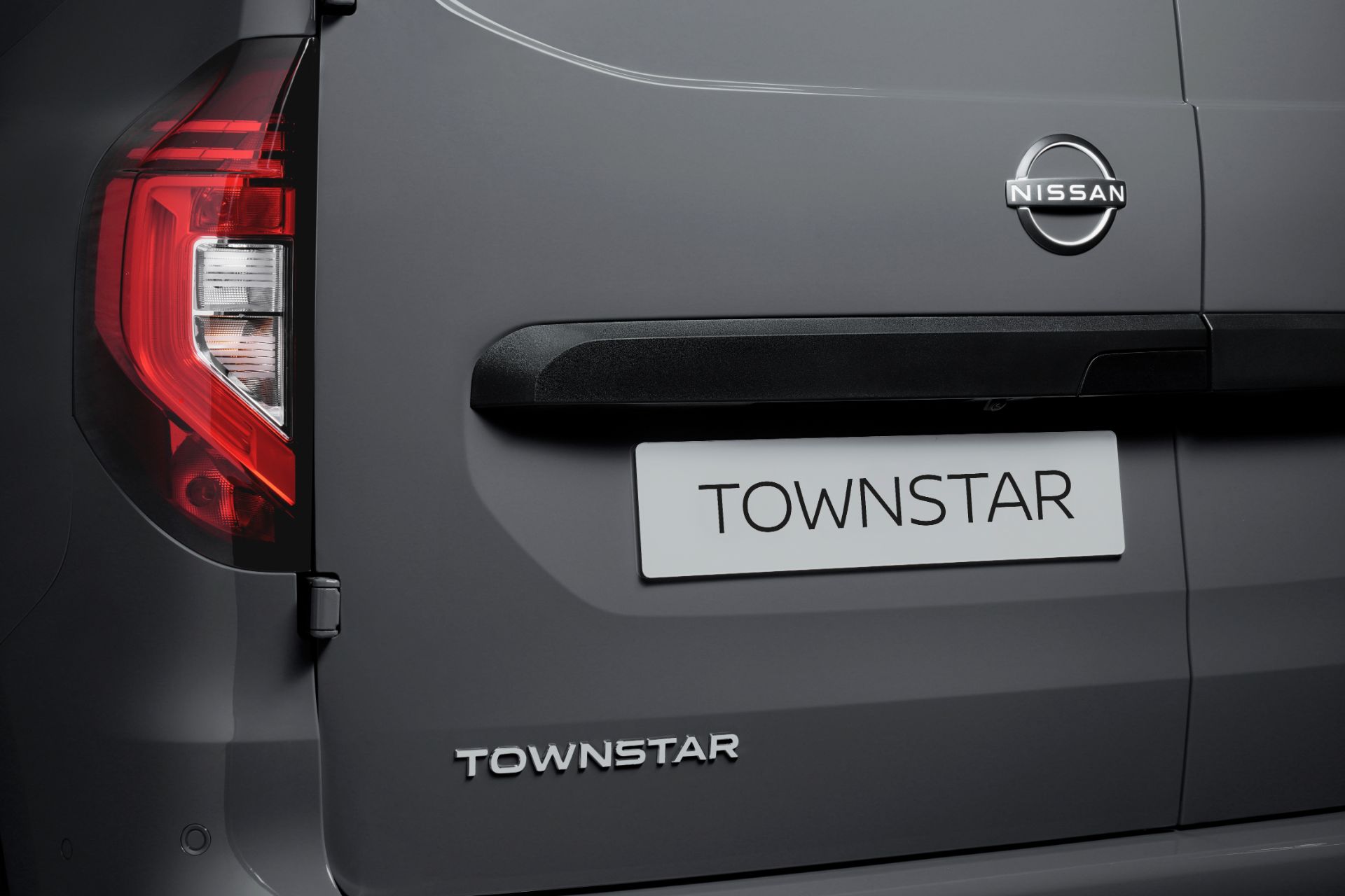 Nissan Replaces NV200 And e-NV200 With All-New Townstar, Updates The Rest Of Its LCV Range