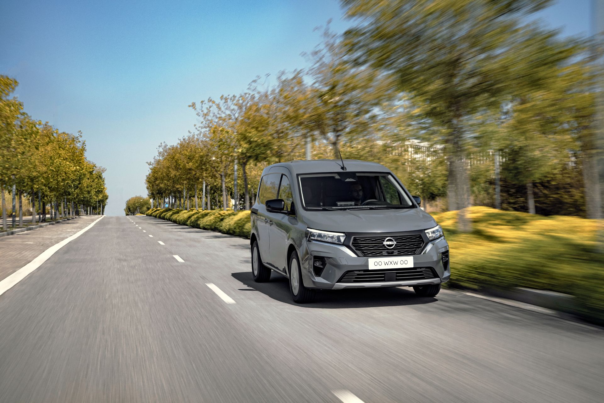 Nissan Replaces NV200 And e-NV200 With All-New Townstar, Updates The Rest Of Its LCV Range
