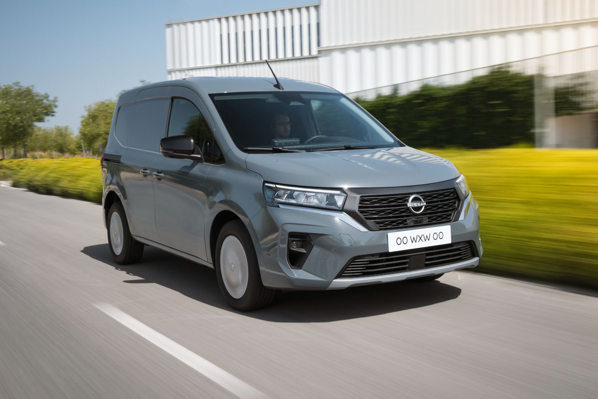 Nissan Replaces NV200 And e-NV200 With All-New Townstar, Updates The Rest Of Its LCV Range