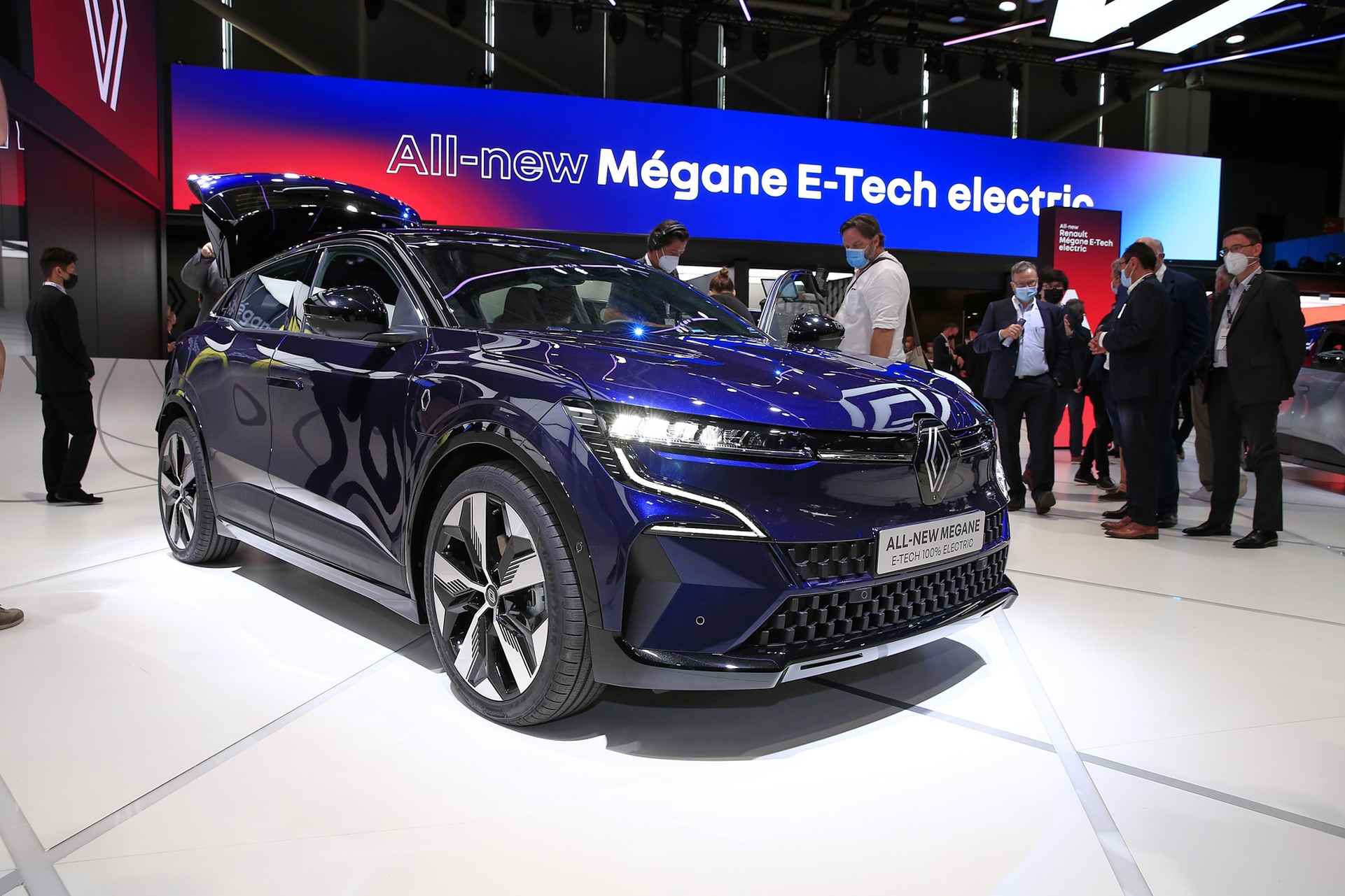 2022 Renault Mégane E-Tech Unveiled As A Fully Electric Compact Crossover