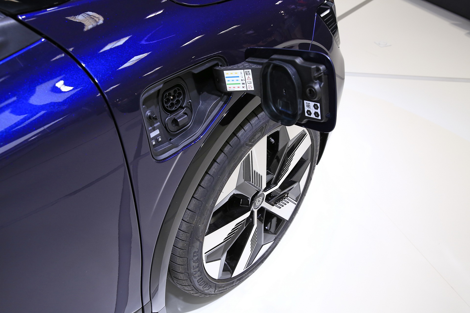 2022 Renault Mégane E-Tech Unveiled As A Fully Electric Compact Crossover