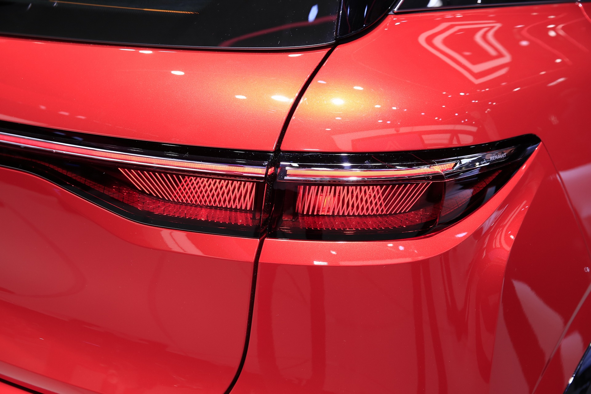 2022 Renault Mégane E-Tech Unveiled As A Fully Electric Compact Crossover