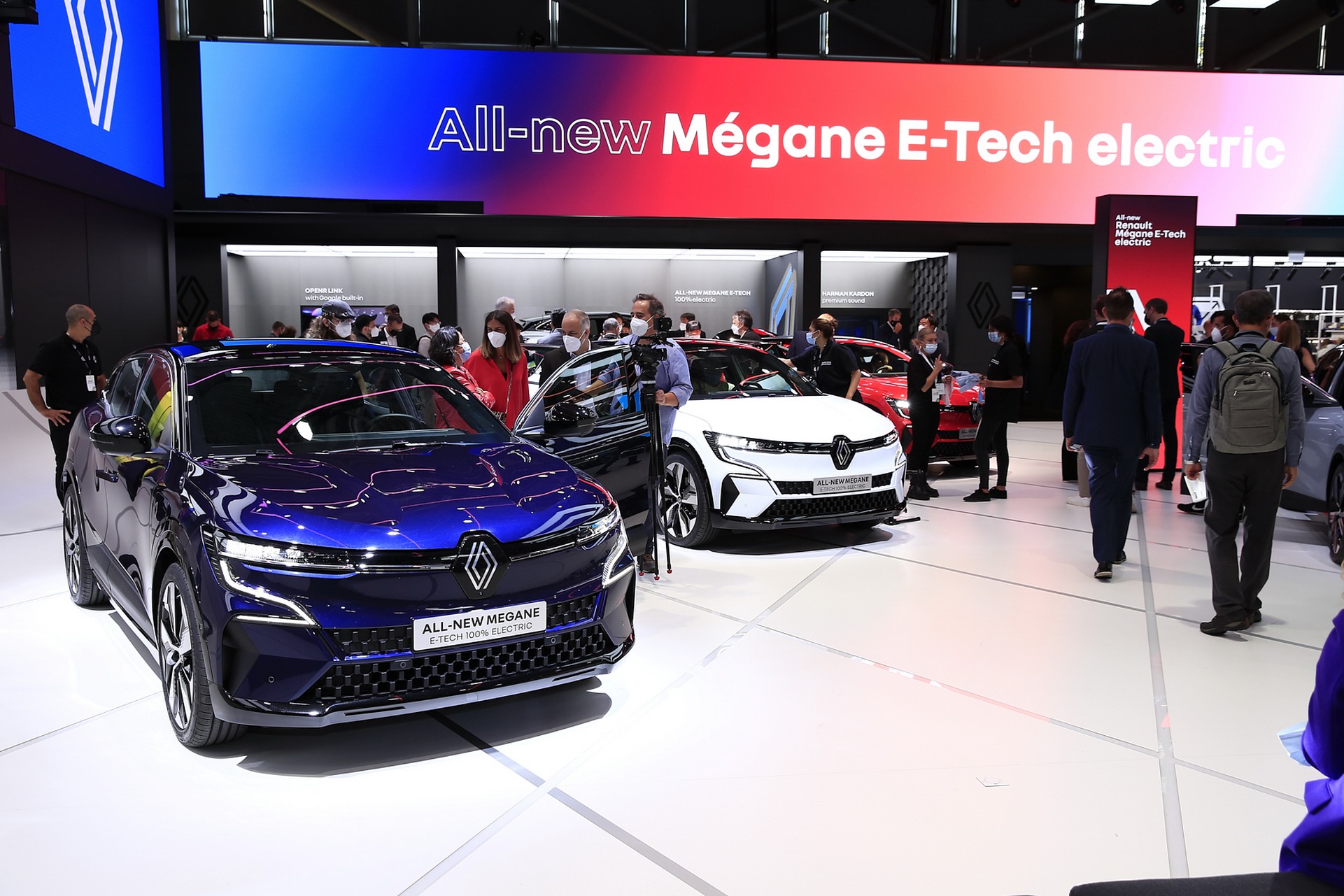 2022 Renault Mégane E-Tech Unveiled As A Fully Electric Compact Crossover