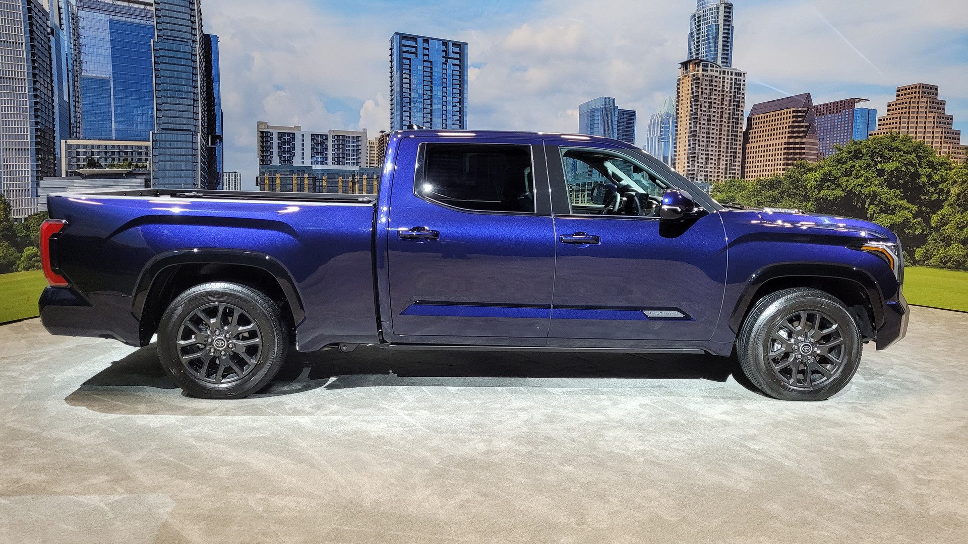The 2022 Toyota Tundra Is A Tougher, Twin-Turbo’ed Pickup