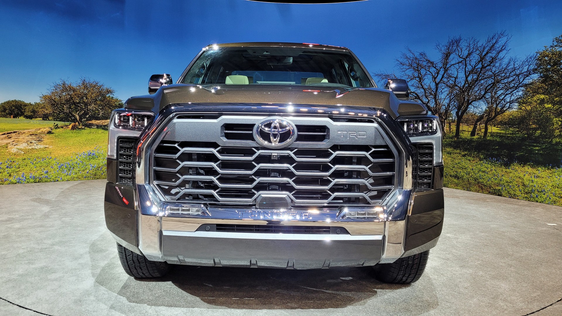 The 2022 Toyota Tundra Is A Tougher, Twin-Turbo’ed Pickup