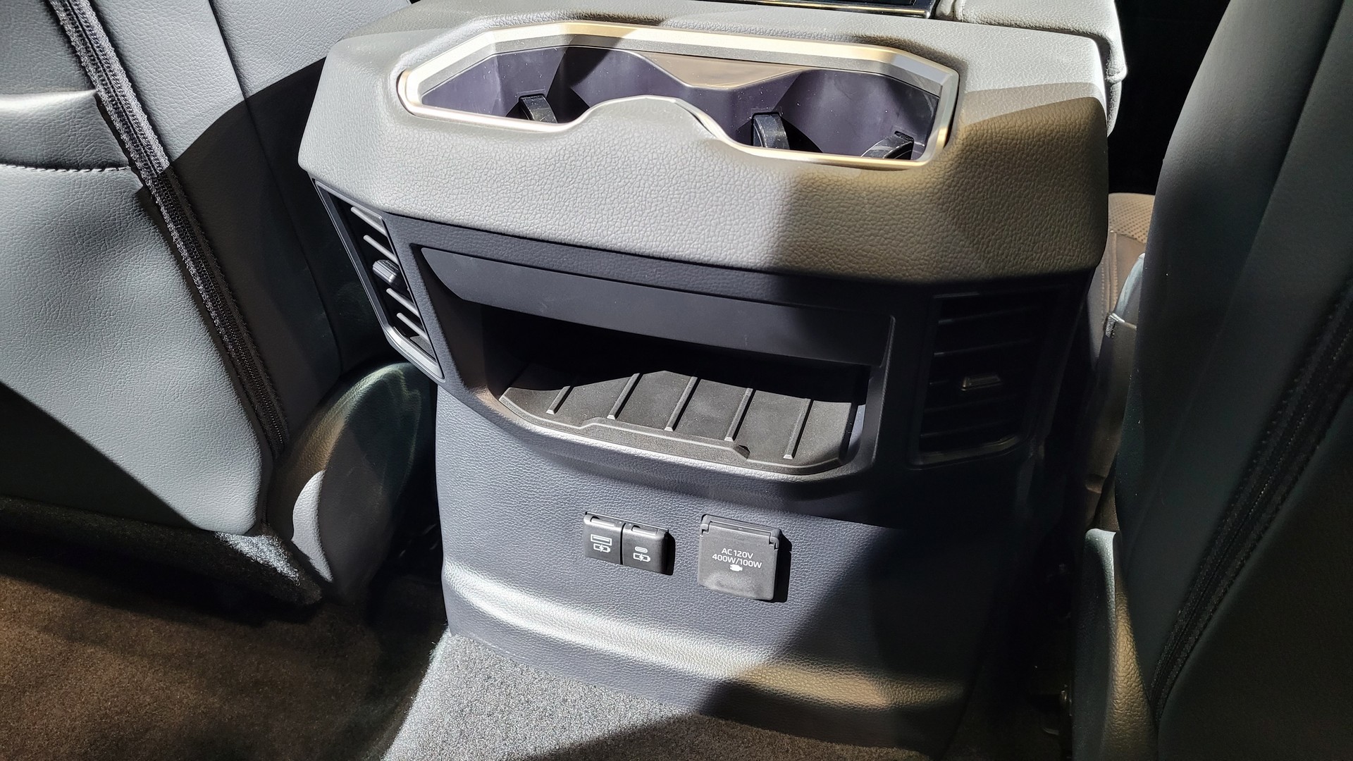 The 2022 Toyota Tundra Is A Tougher, Twin-Turbo’ed Pickup