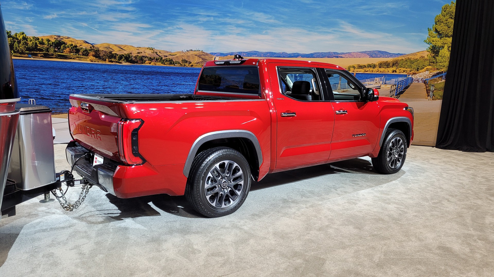 The 2022 Toyota Tundra Is A Tougher, Twin-Turbo’ed Pickup