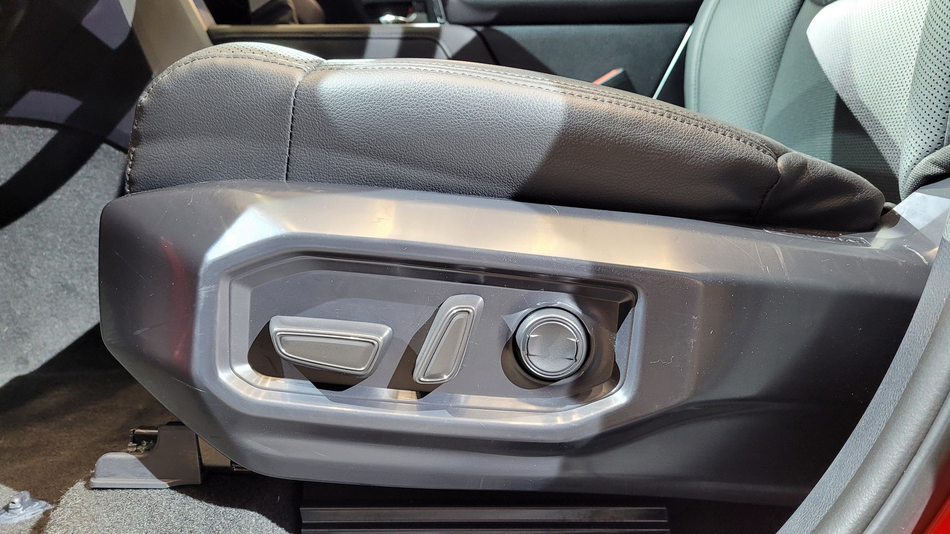 The 2022 Toyota Tundra Is A Tougher, Twin-Turbo’ed Pickup