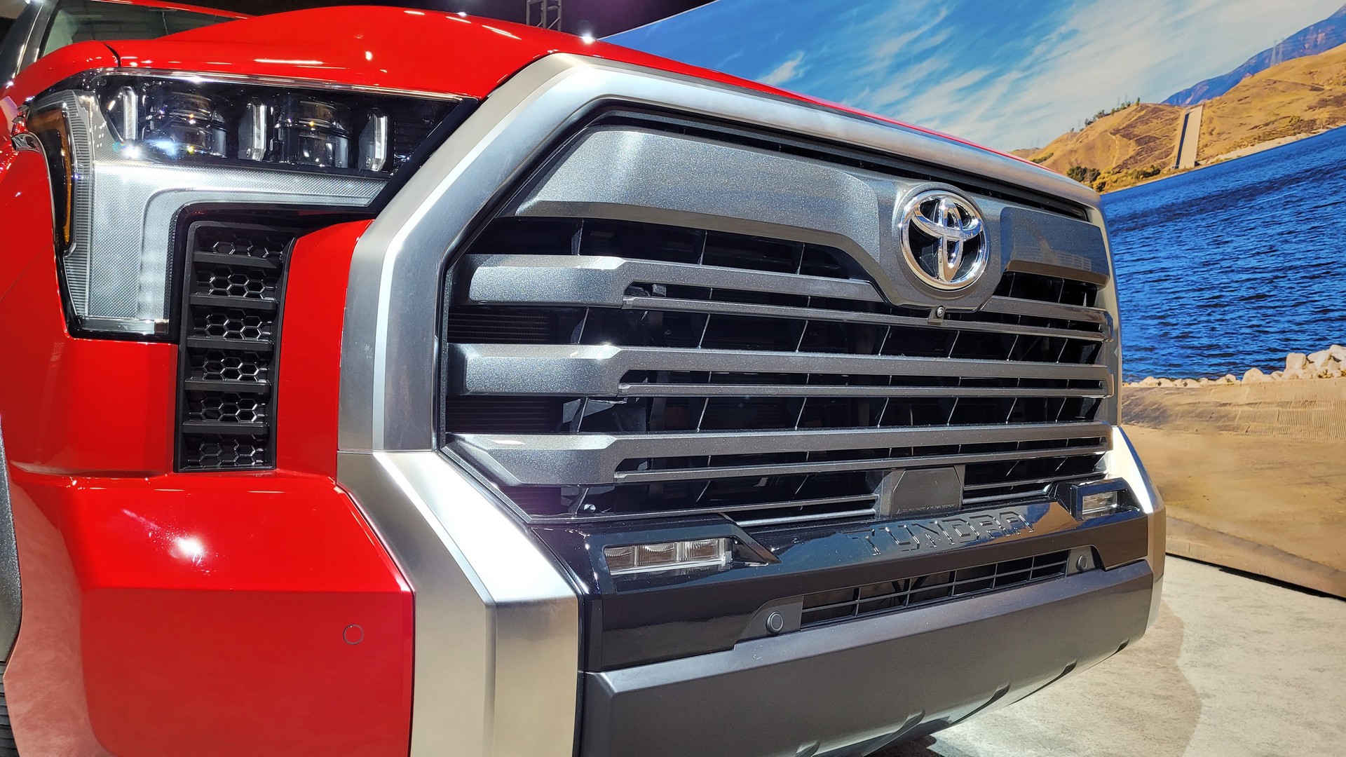 The 2022 Toyota Tundra Is A Tougher, Twin-Turbo’ed Pickup