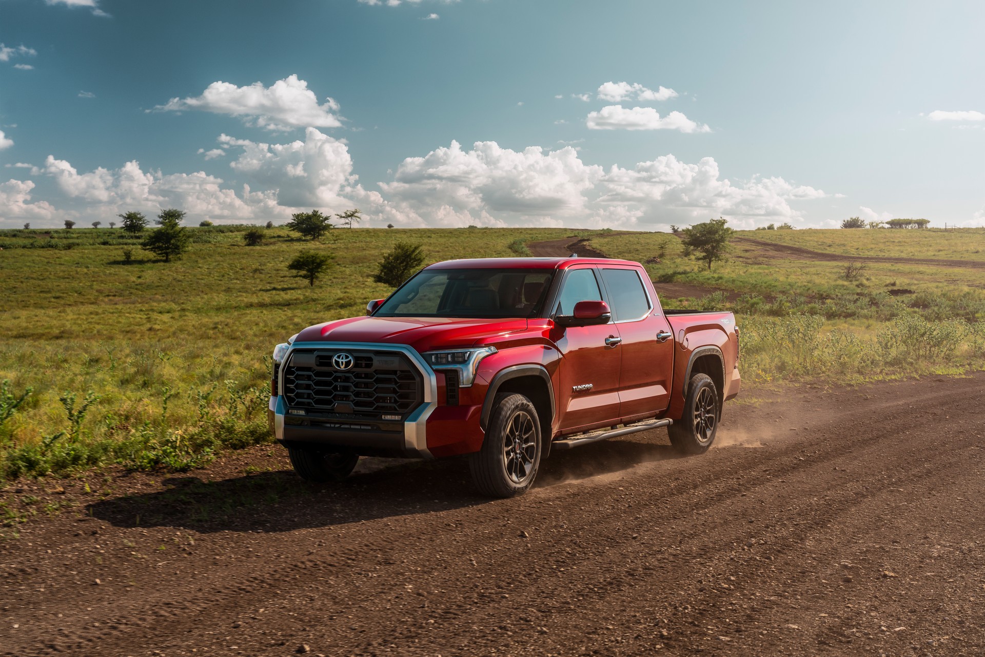 The 2022 Toyota Tundra Is A Tougher, Twin-Turbo’ed Pickup