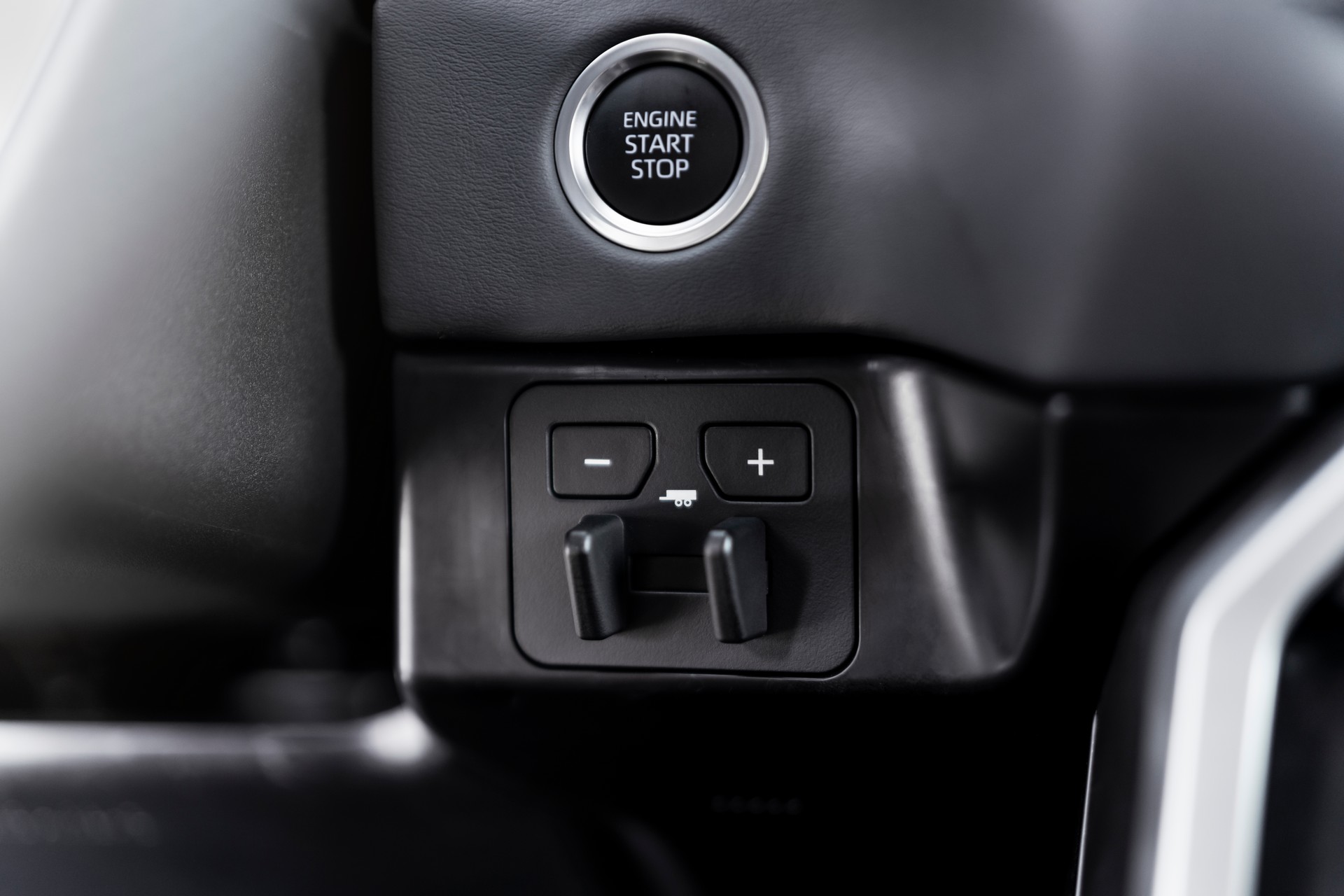 The 2022 Toyota Tundra Is A Tougher, Twin-Turbo’ed Pickup