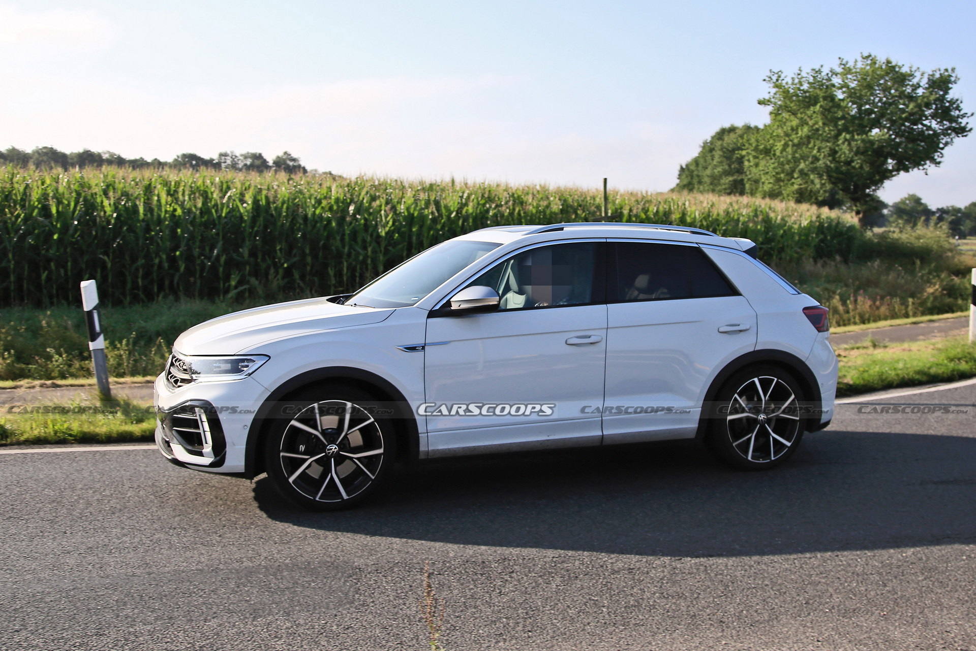 2022 VW T-Roc R Facelift Changes Are So Subtle, It Doesn’t Even Need A Disguise