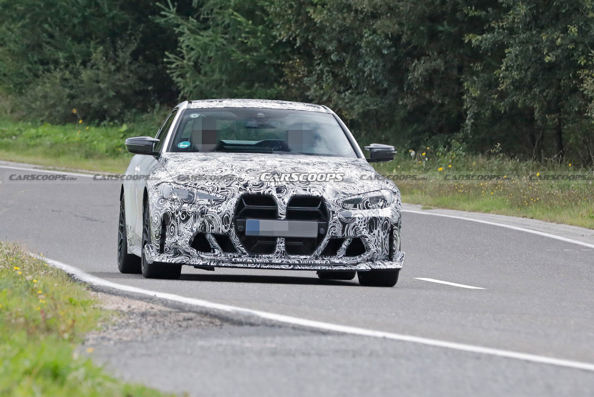 2023 BMW M4 CSL Hits The Track And Could Have Around 540 HP