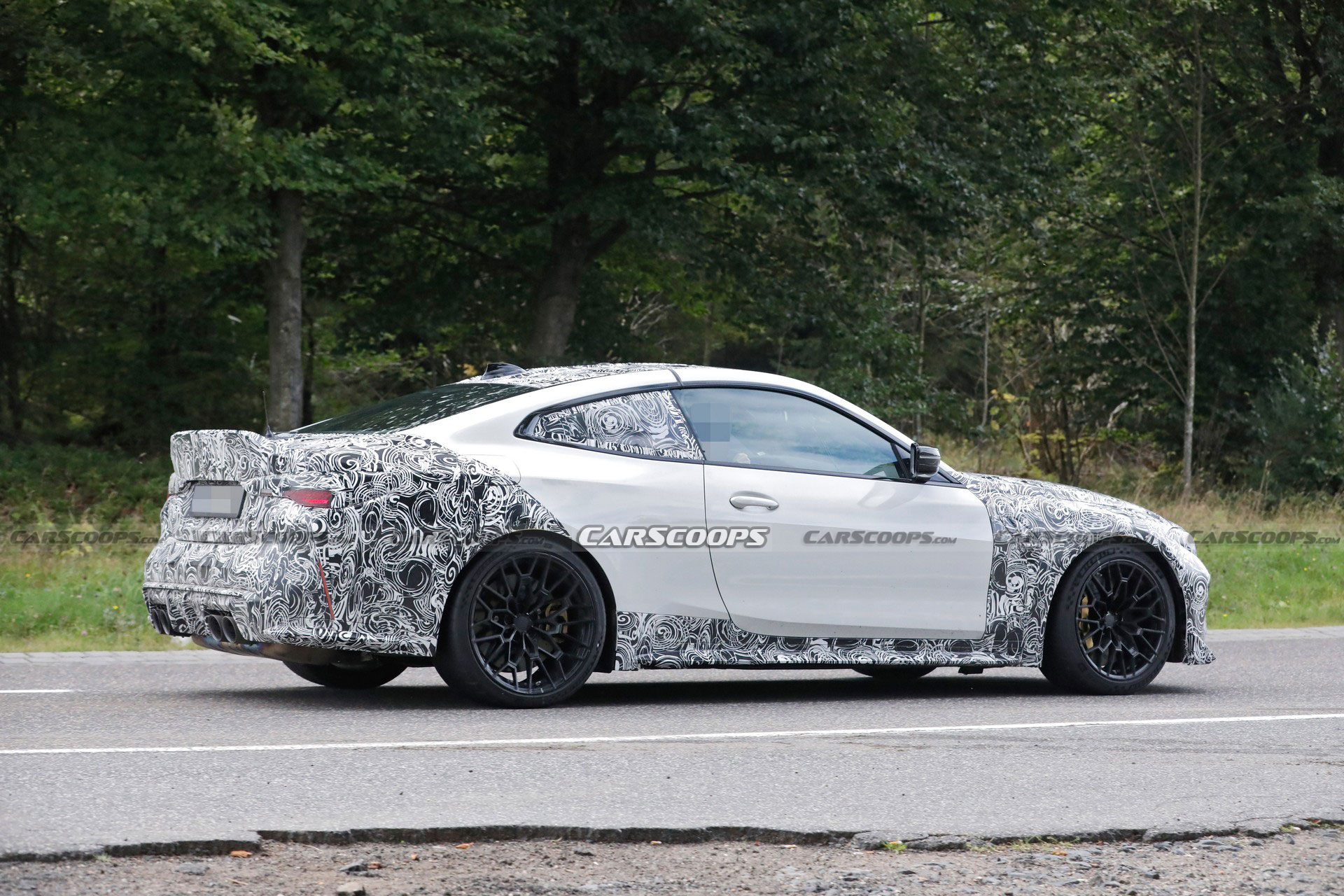 2023 BMW M4 CSL Hits The Track And Could Have Around 540 HP