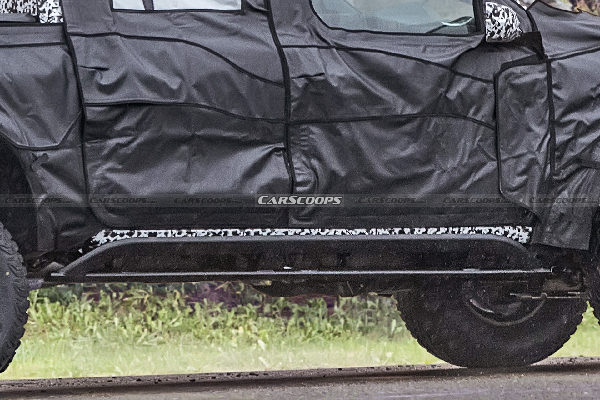 2023 Chevrolet Colorado Spotted Again Under Heavy Camo, This Time In ZR2 Guise