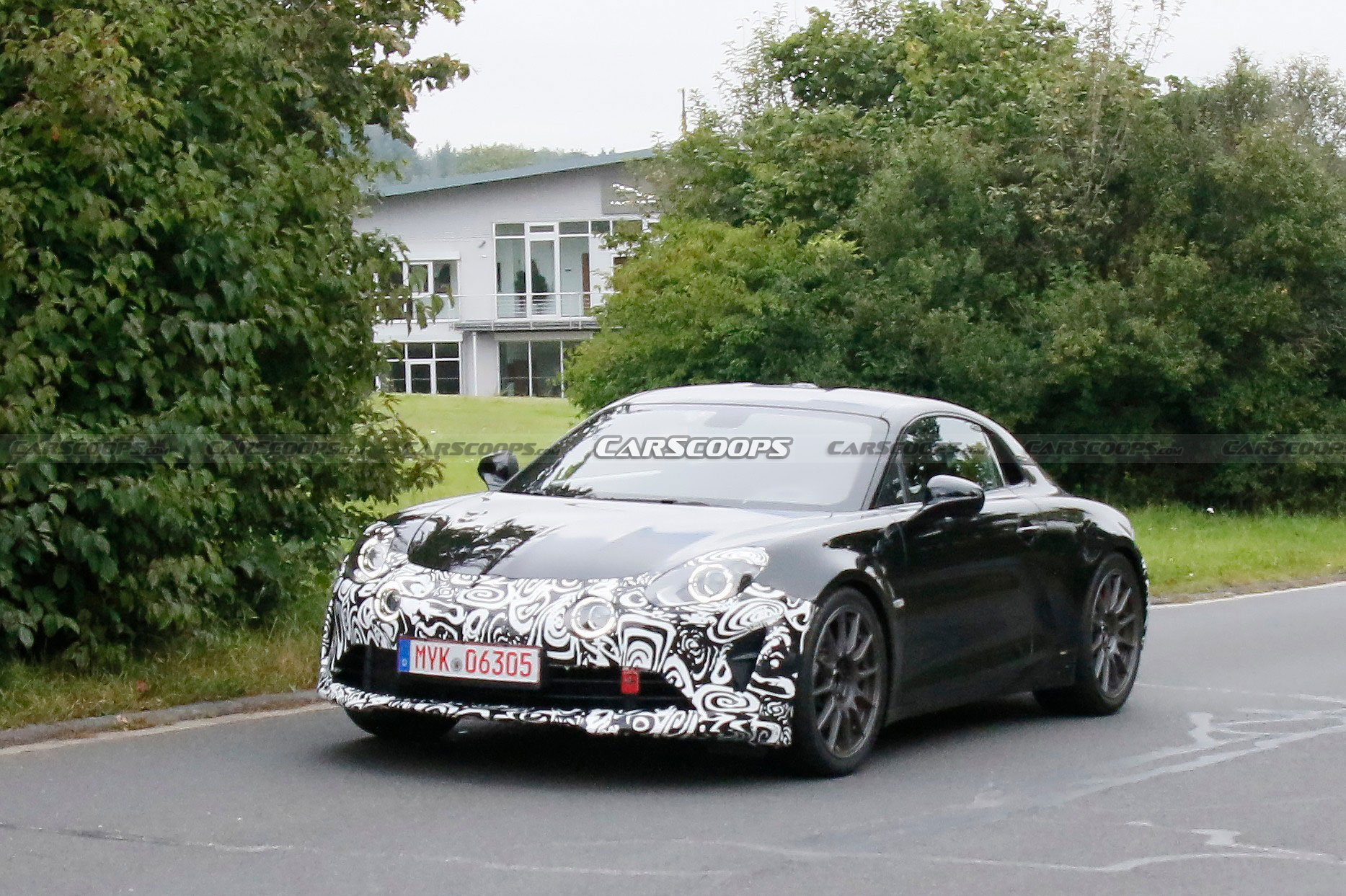 Mysterious Alpine A110 Spied, Could Hint At A Facelifted Variant