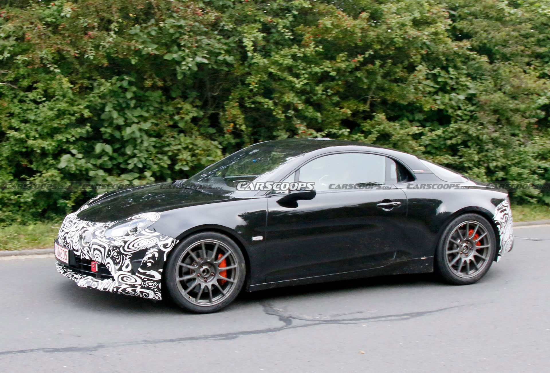 Mysterious Alpine A110 Spied, Could Hint At A Facelifted Variant