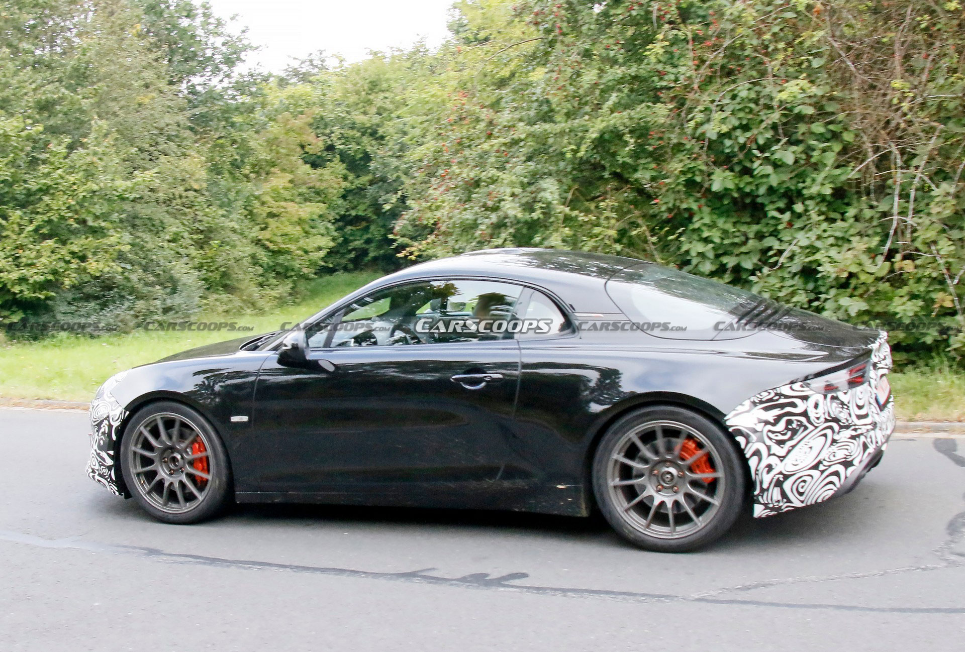 Mysterious Alpine A110 Spied, Could Hint At A Facelifted Variant