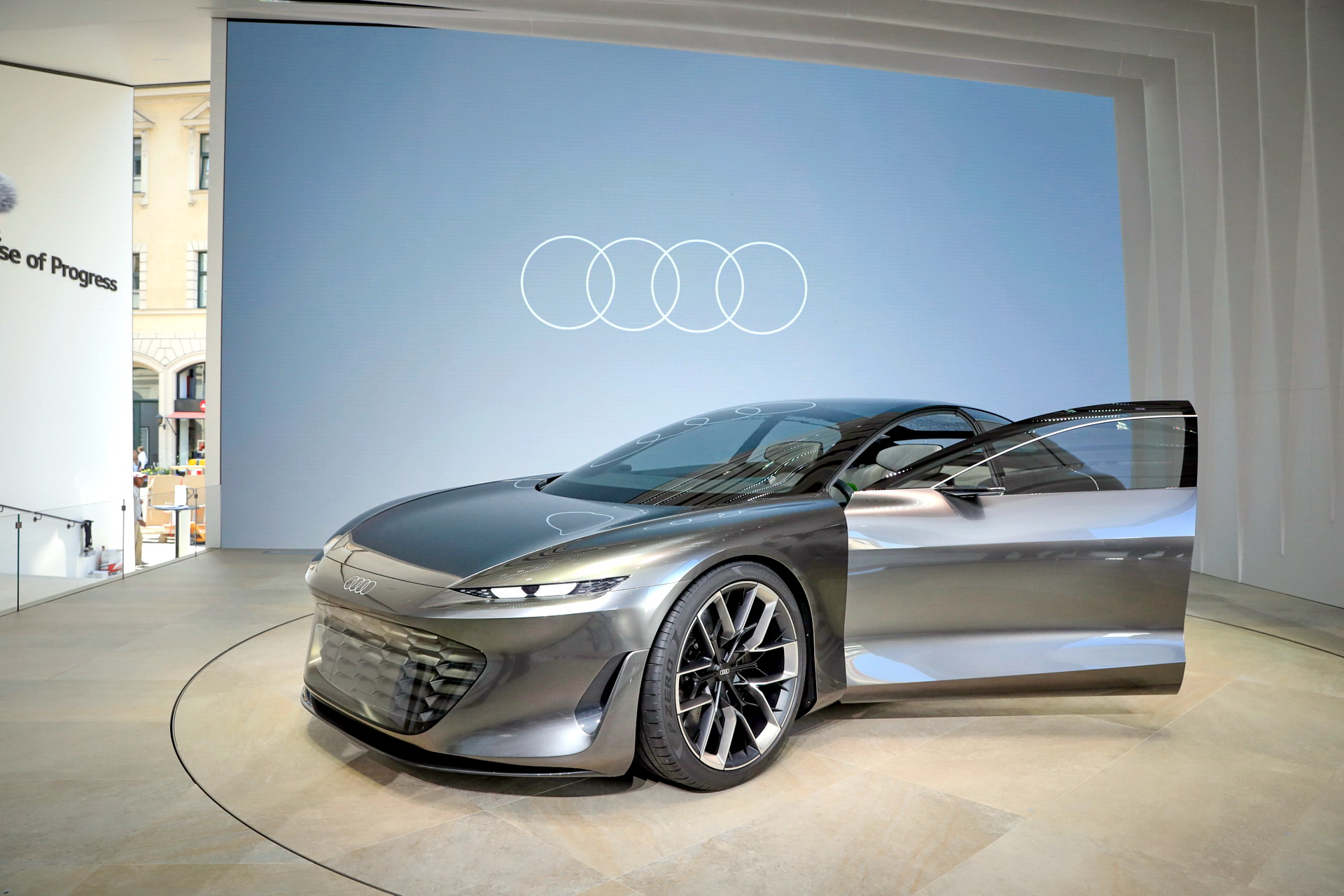 Audi Grandsphere Concept Rewrites The Next Generation A8’s Script, Looks Strikingly Elegant In Munich