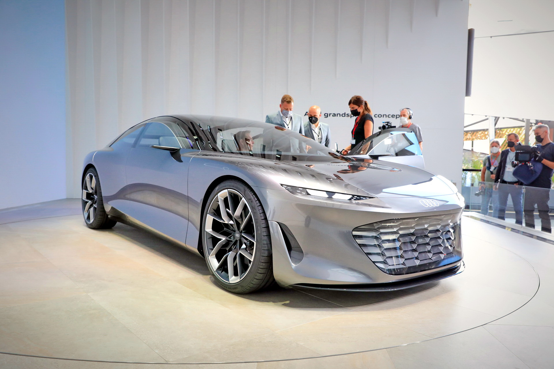 Audi Grandsphere Concept Rewrites The Next Generation A8’s Script, Looks Strikingly Elegant In Munich