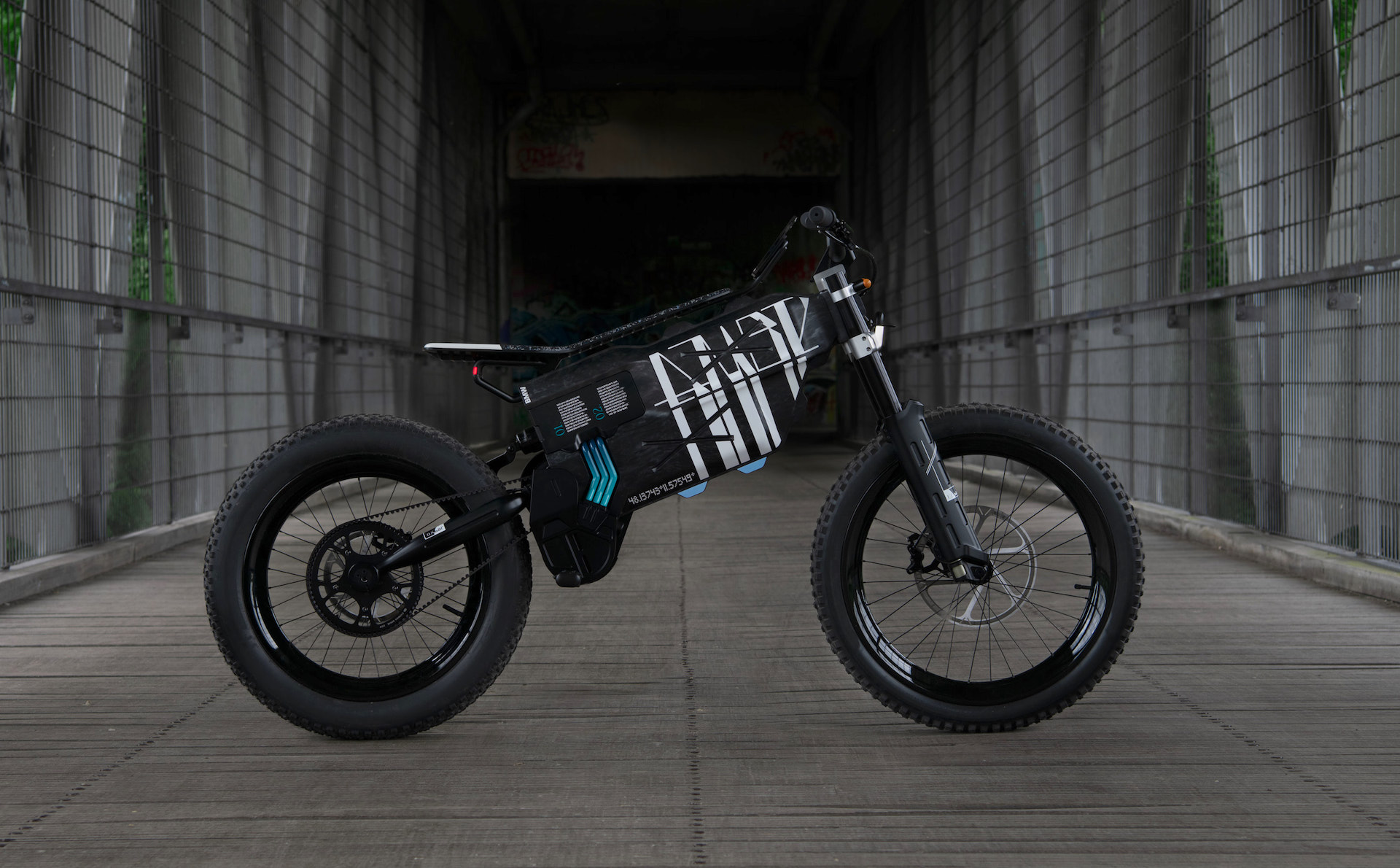 BMW AMBY Twins Bring I Vision Electric Thinking To Two Wheels