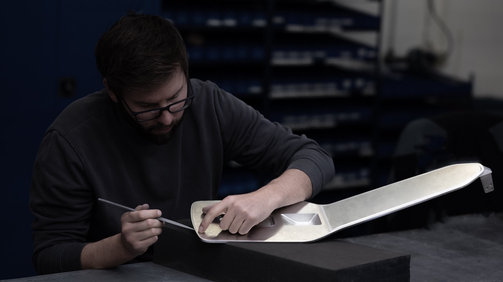 BMW AMBY Twins Bring I Vision Electric Thinking To Two Wheels