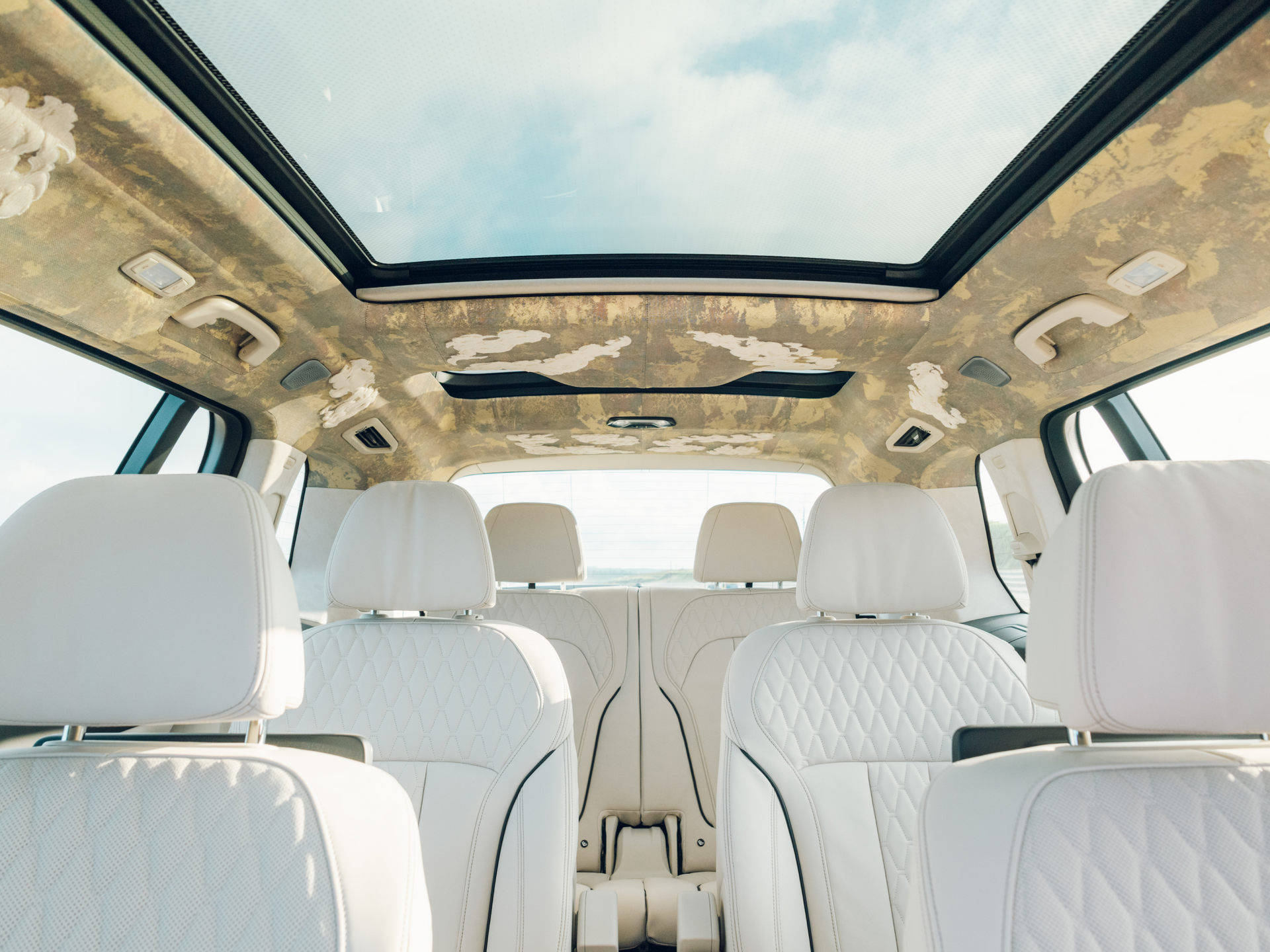 2022 BMW X7 Nishijin Edition Is Limited To Just Three Units In Japan