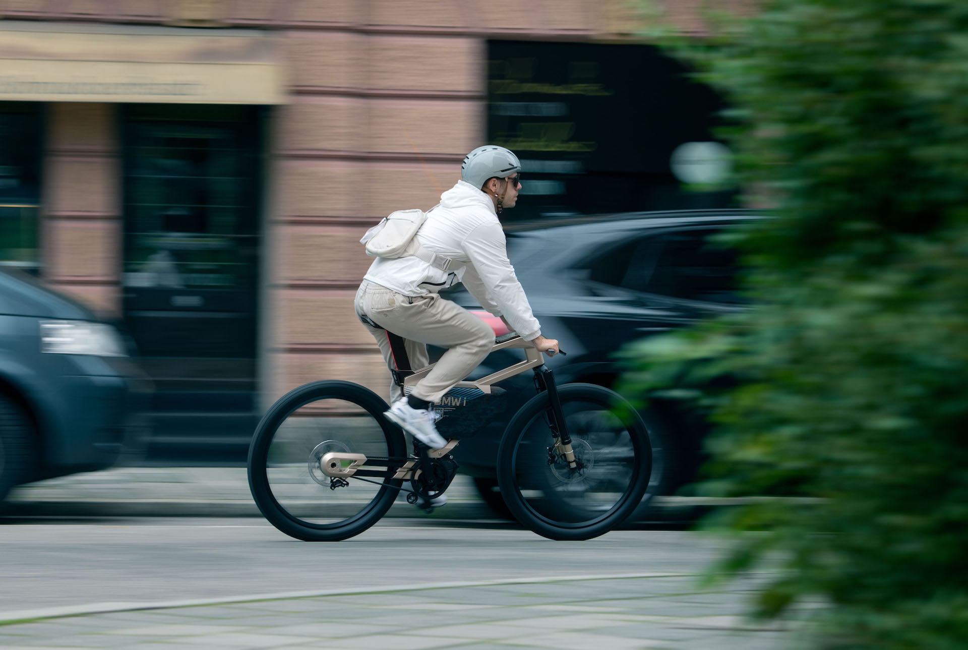 BMW AMBY Twins Bring I Vision Electric Thinking To Two Wheels