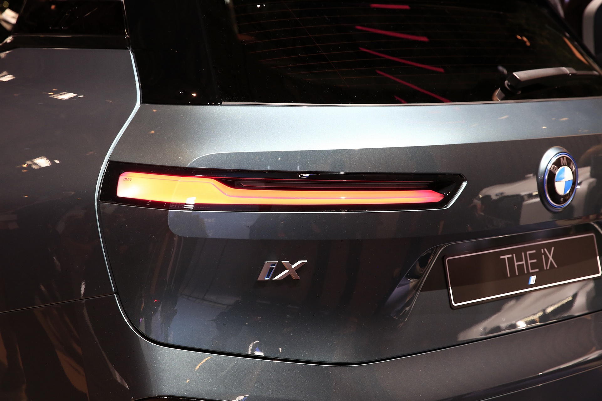 BMW iX Gets Speakers With Actual Diamonds In Them For Optimal Sound