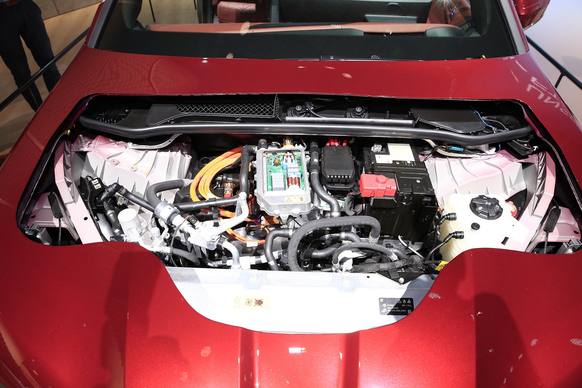 BMW iX Gets Speakers With Actual Diamonds In Them For Optimal Sound