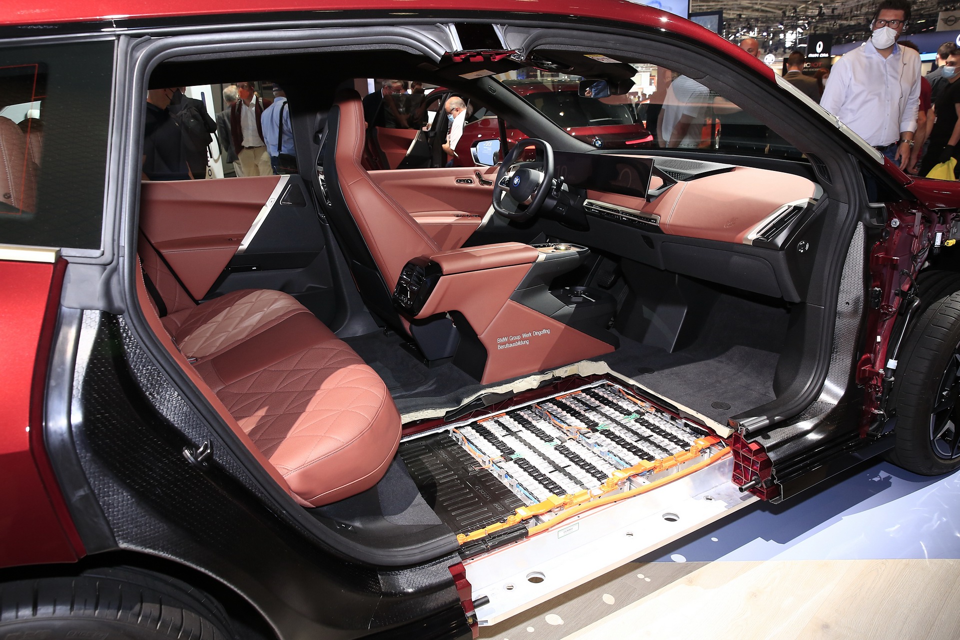 BMW iX Gets Speakers With Actual Diamonds In Them For Optimal Sound