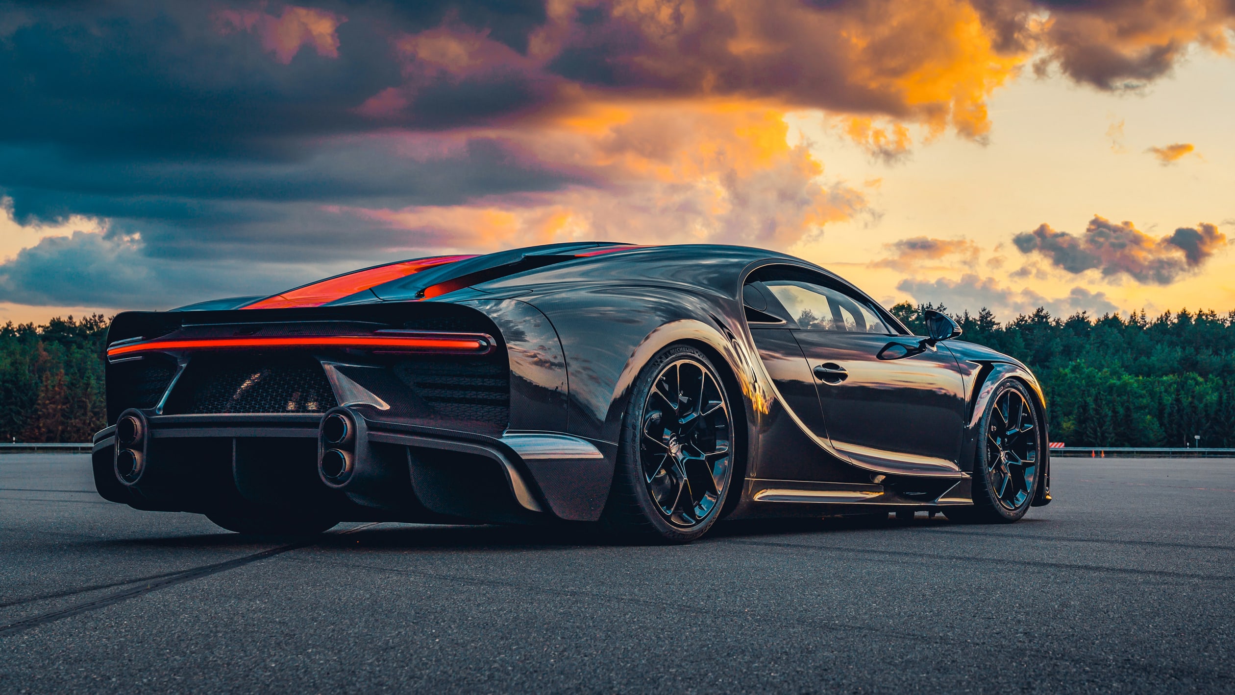 Bugatti Has Built The First Eight Chiron Super Sport 300+ Models For Customers