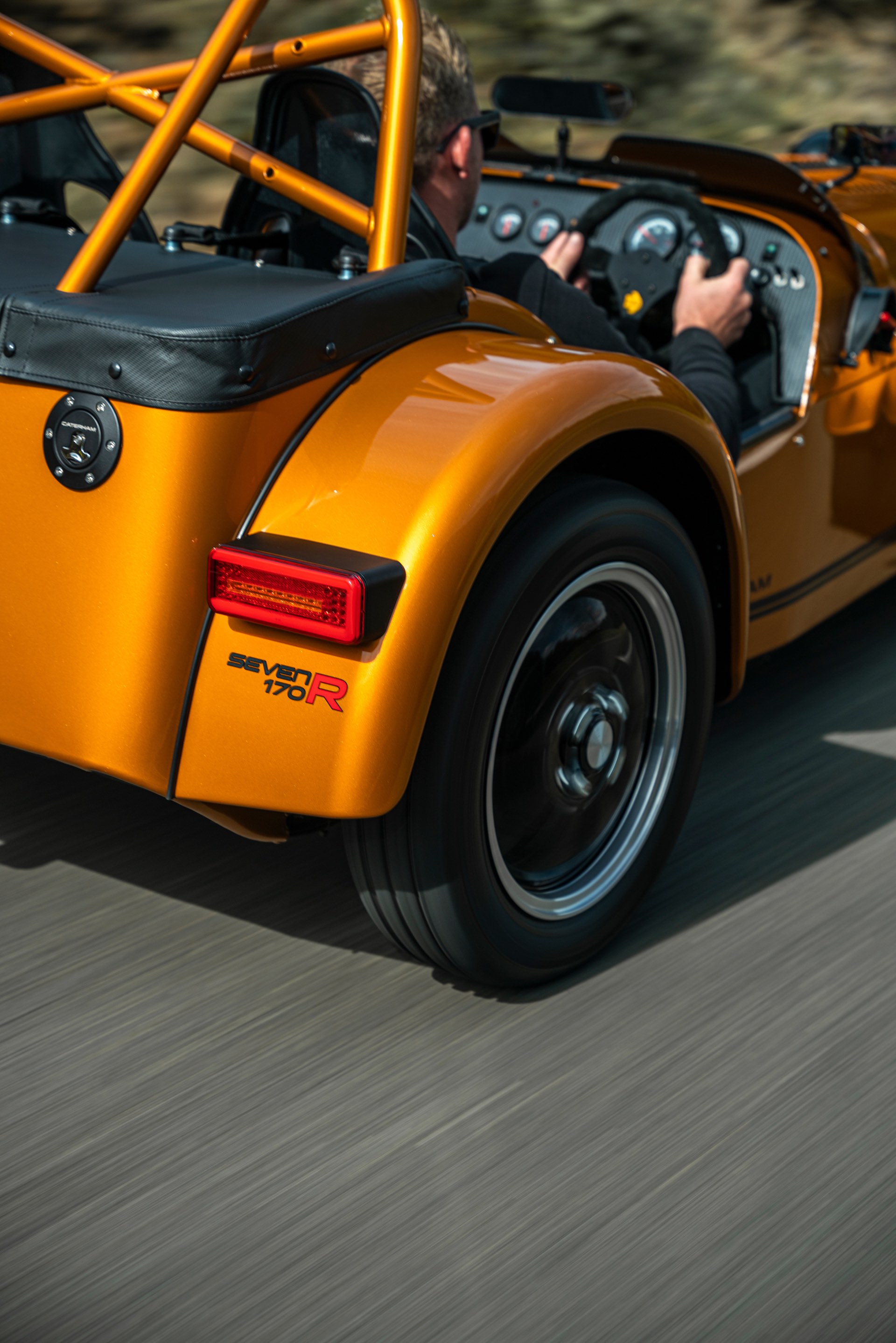 Caterham Will Build A Seven 170 In Six Hours On The Highest Pop-Up Car Dealership In The World