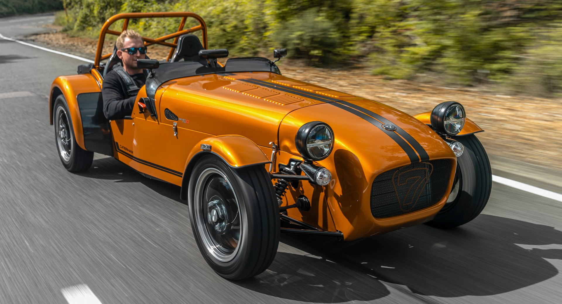 Caterham Will Build A Seven 170 In Six Hours On The Highest Pop-Up Car Dealership In The World