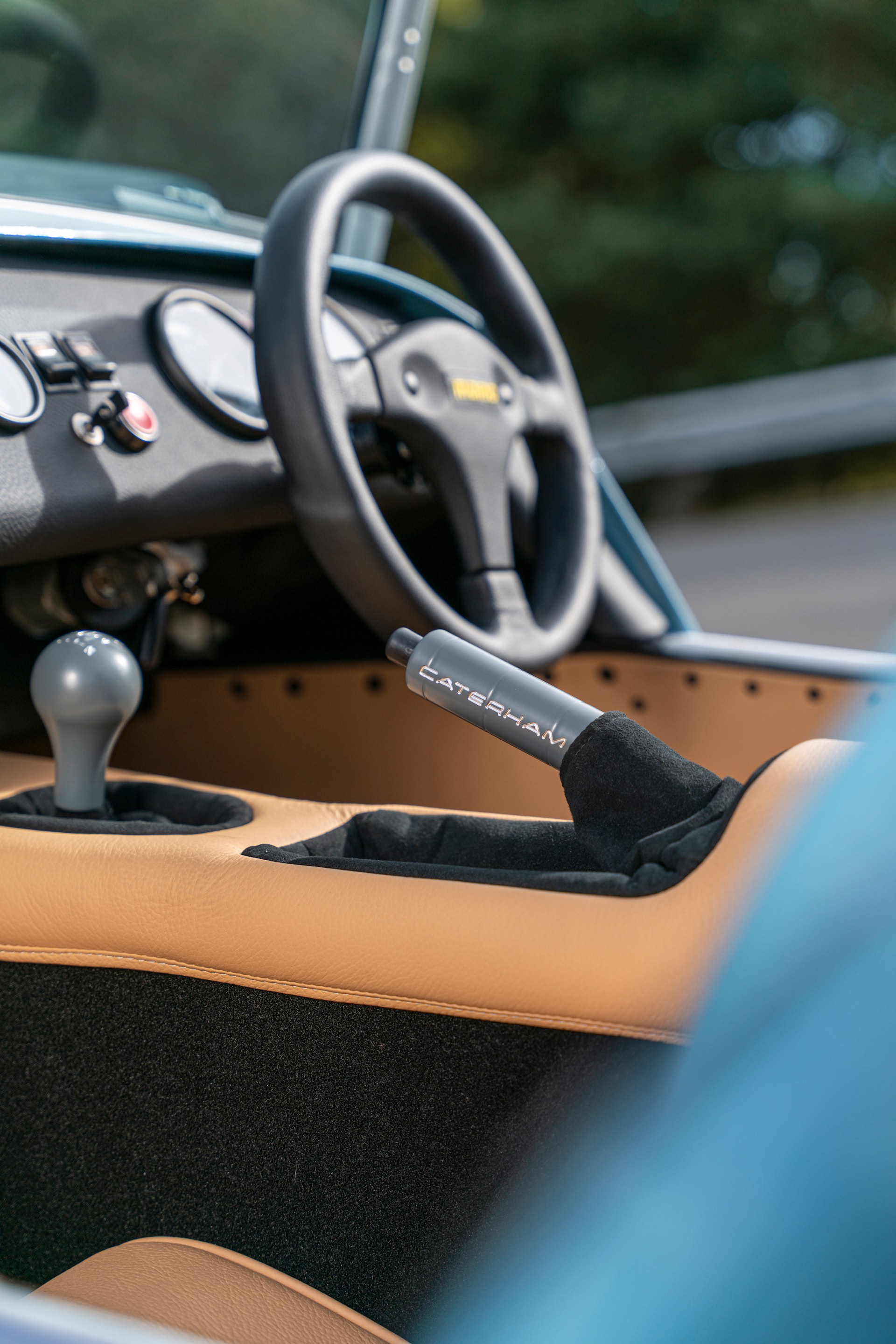 Caterham Will Build A Seven 170 In Six Hours On The Highest Pop-Up Car Dealership In The World